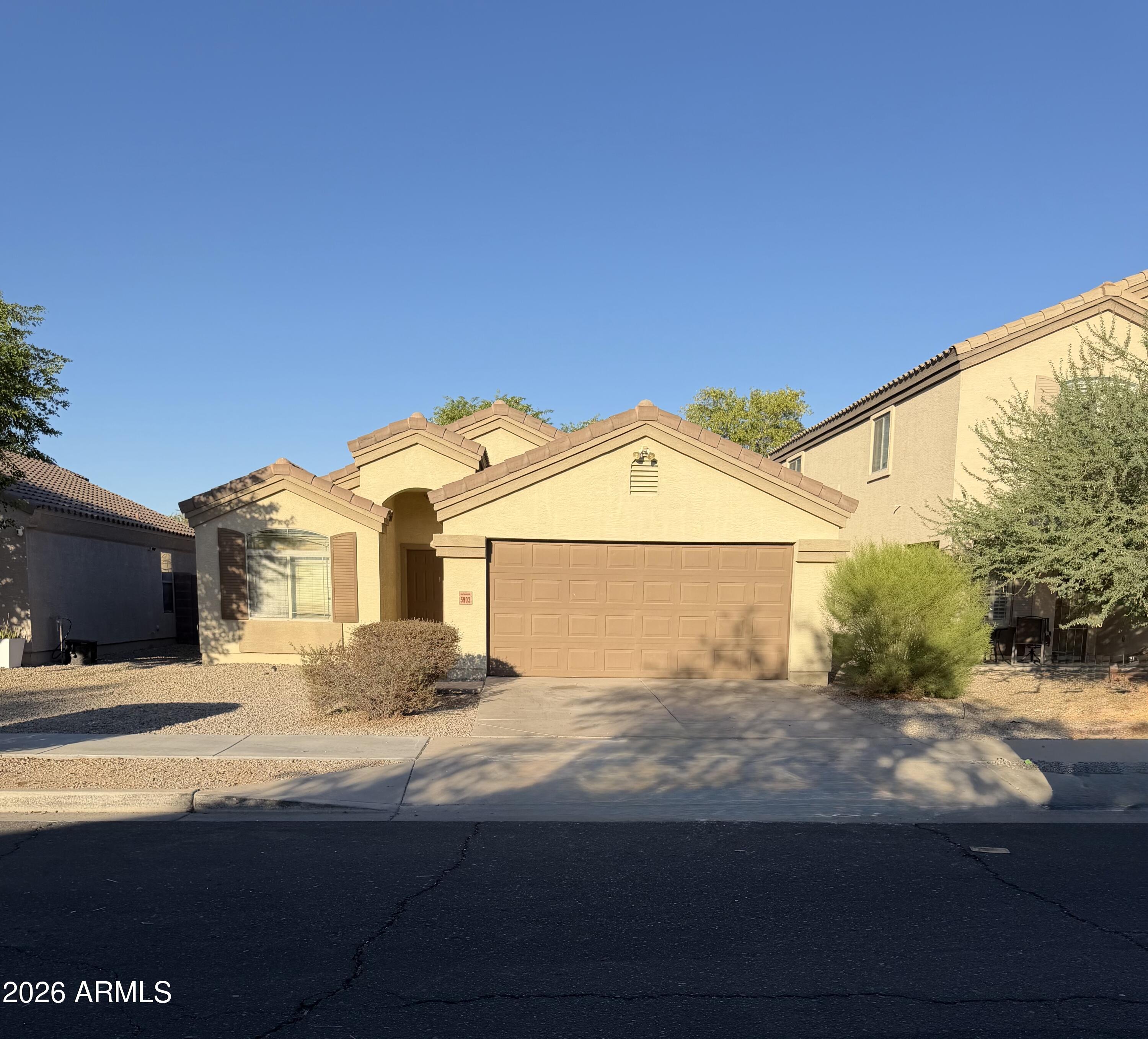 5903 S 31ST Drive, Phoenix, AZ 85041