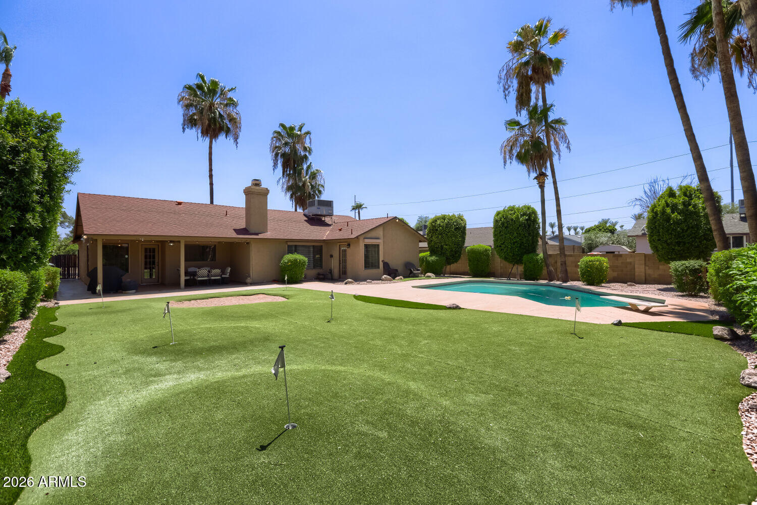 720 E GRANDVIEW Road, Phoenix, AZ 85022