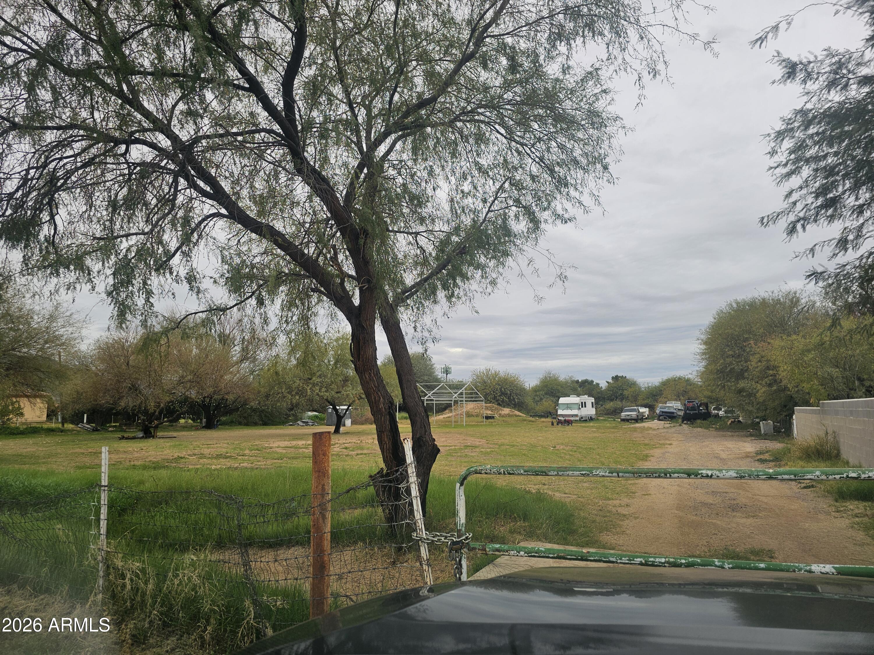 8230 S 20th Avenue -, Phoenix, AZ 85041