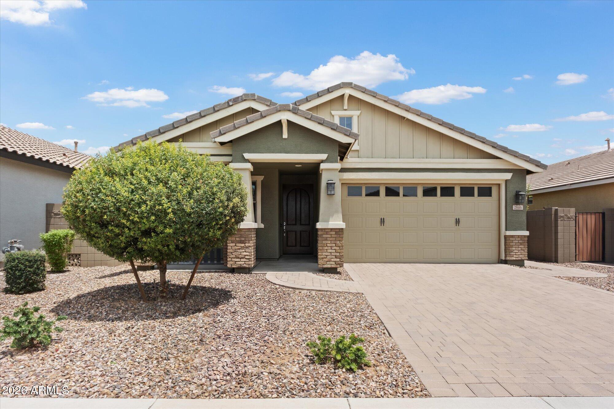 2846 W NEW RIVER Drive, San Tan Valley, AZ 85144