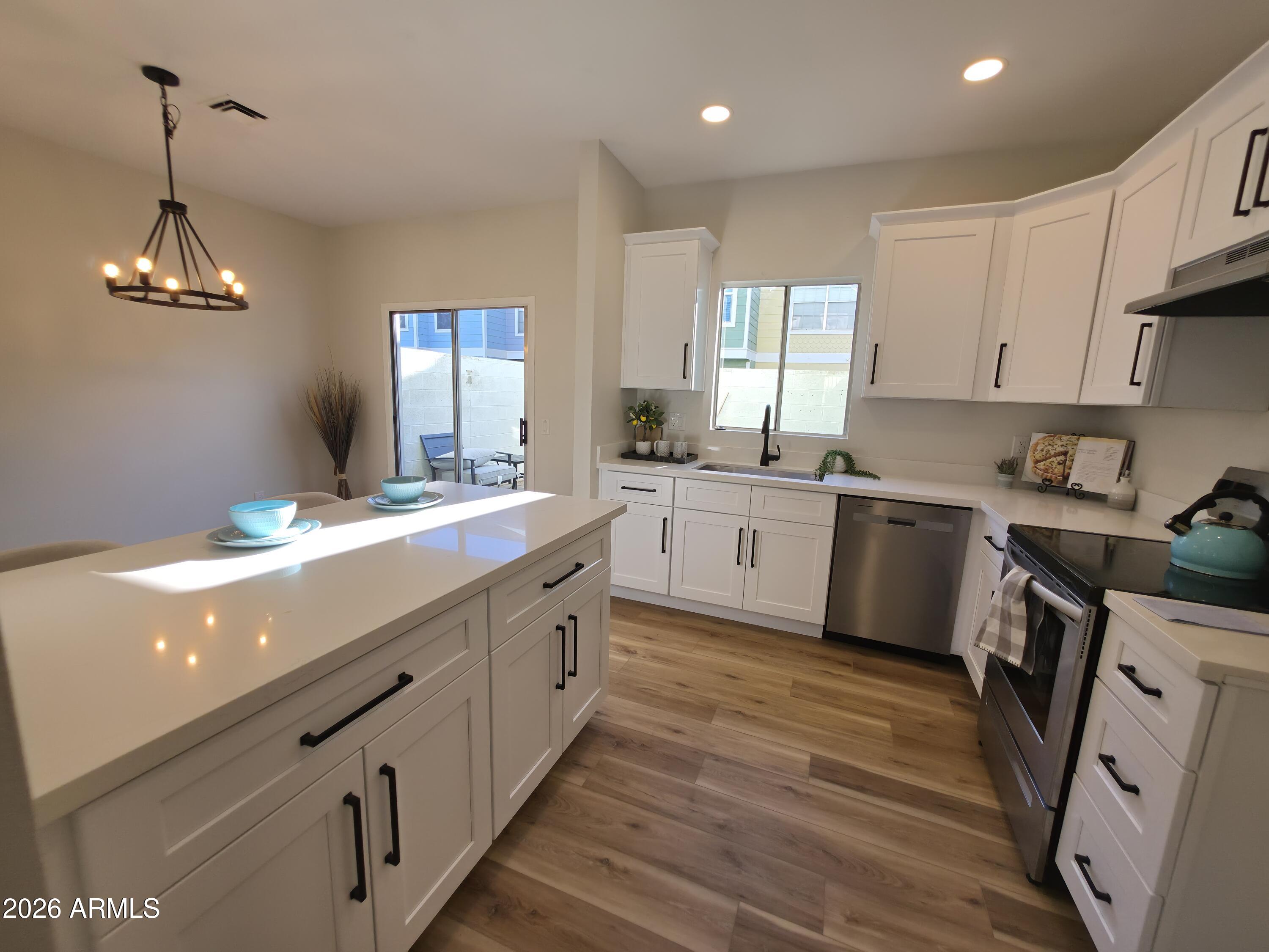 1970 N HARTFORD Street 18, Chandler, AZ 85225