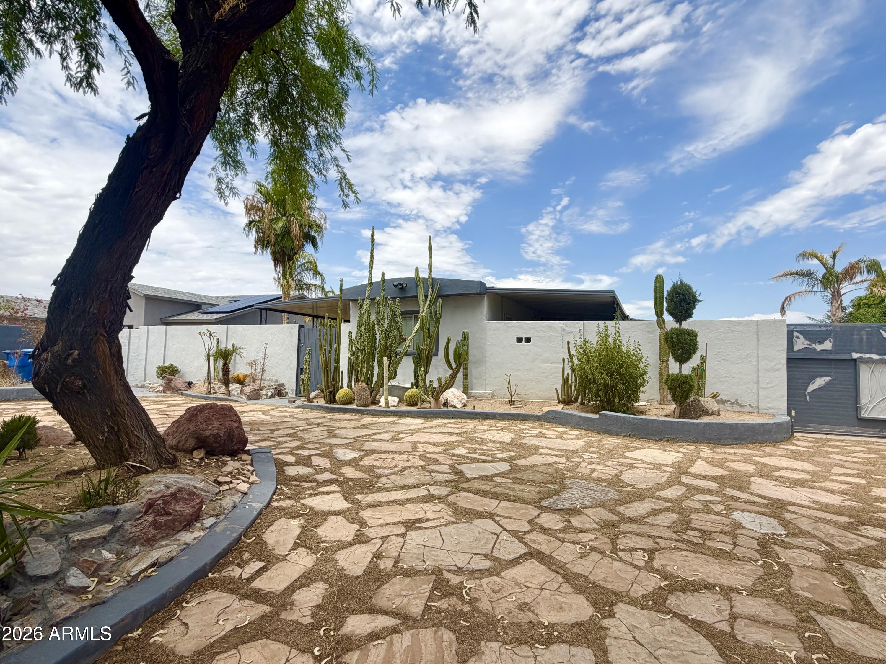 3520 W MONONA Drive, Glendale, AZ 85308