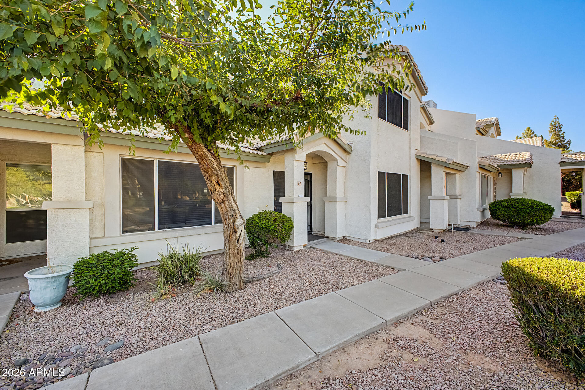 4805 E KACHINA Trail 15, Phoenix, AZ 85044