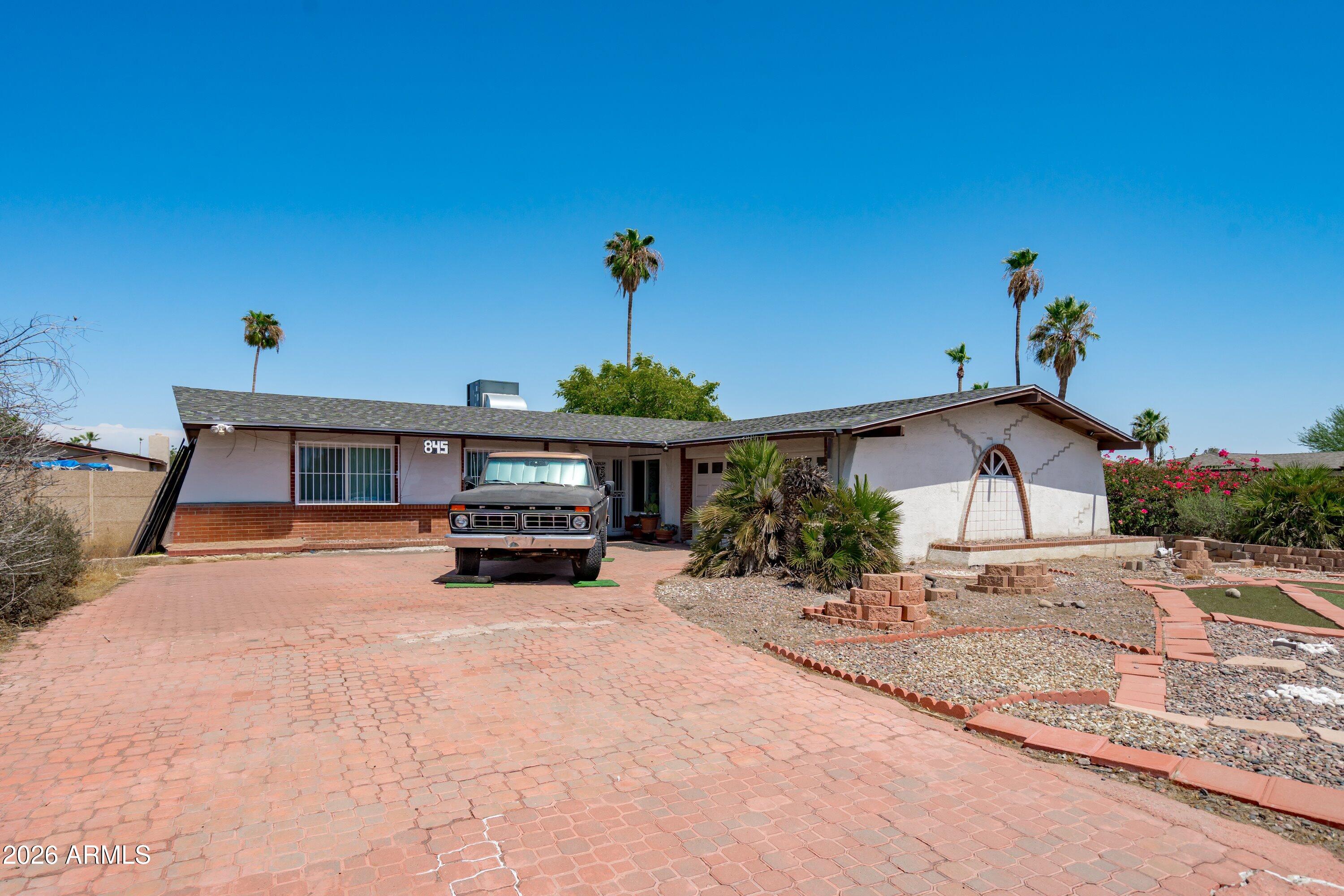 845 S VALENCIA, Mesa, AZ 85202