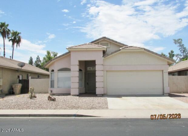 6135 W NAVAJO Drive, Glendale, AZ 85302
