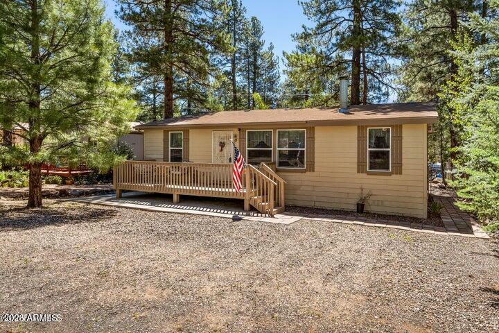 17135 S POCO Place, Munds Park, AZ 86017