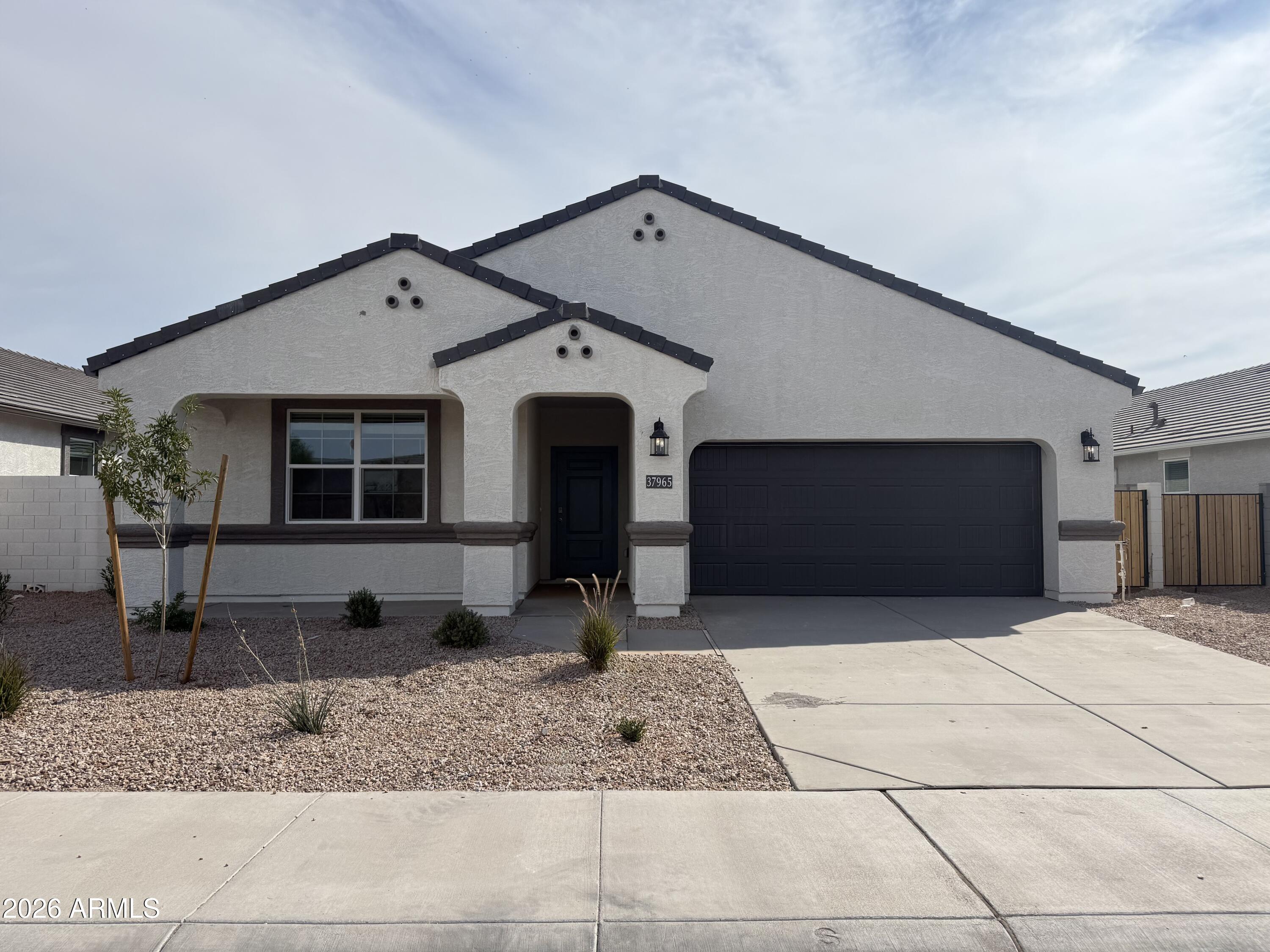 37965 W CAPRI Avenue, Maricopa, AZ 85138