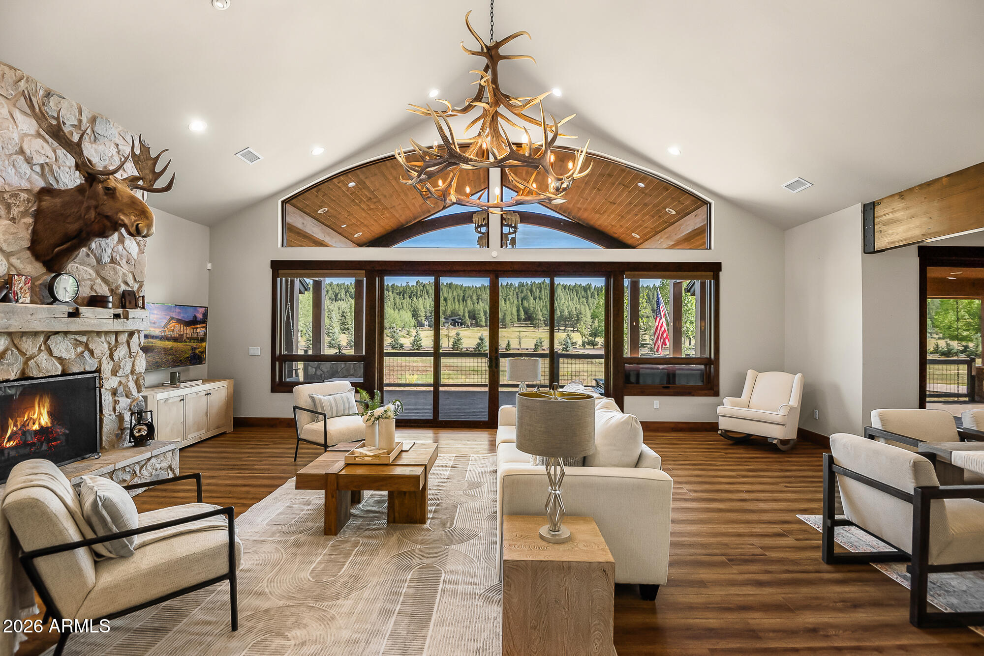 405 E FOXBORO Road, Munds Park, AZ 86017