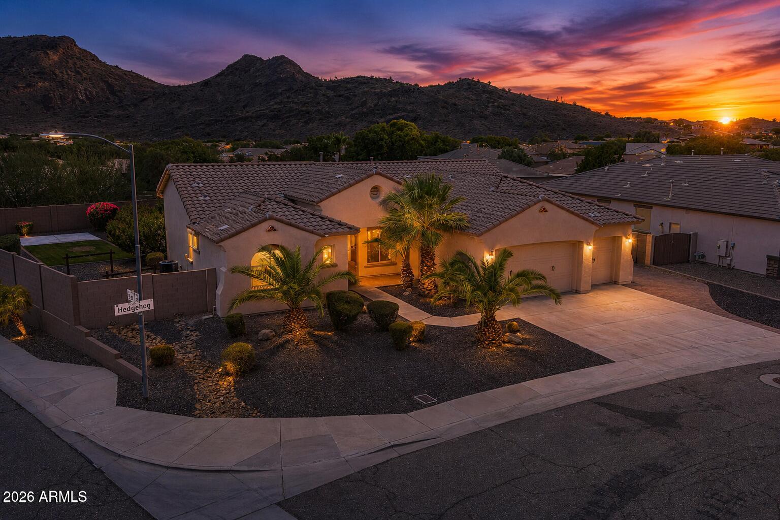 5629 W HEDGEHOG Place, Phoenix, AZ 85083