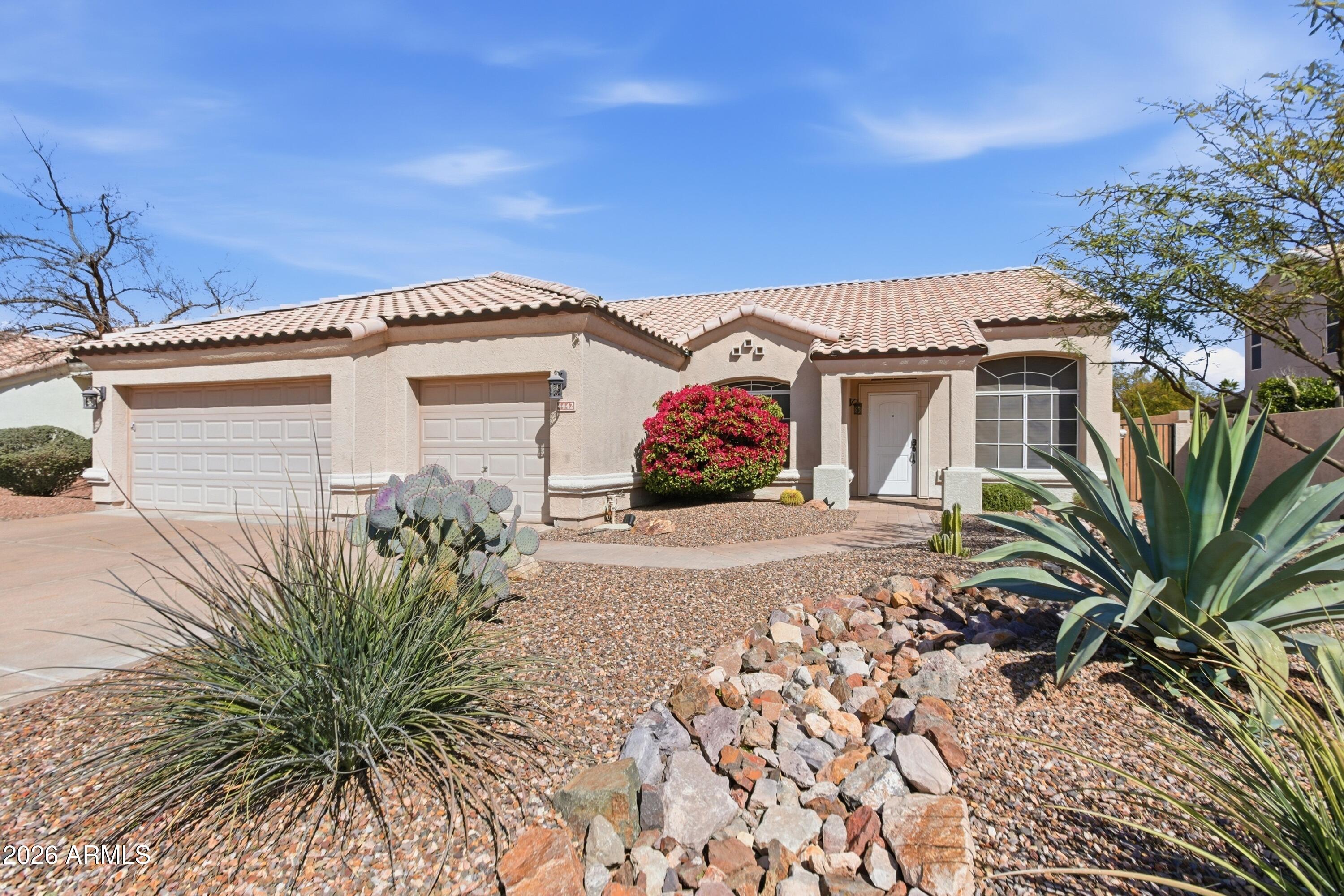 4442 E GRAYTHORN Street, Phoenix, AZ 85044