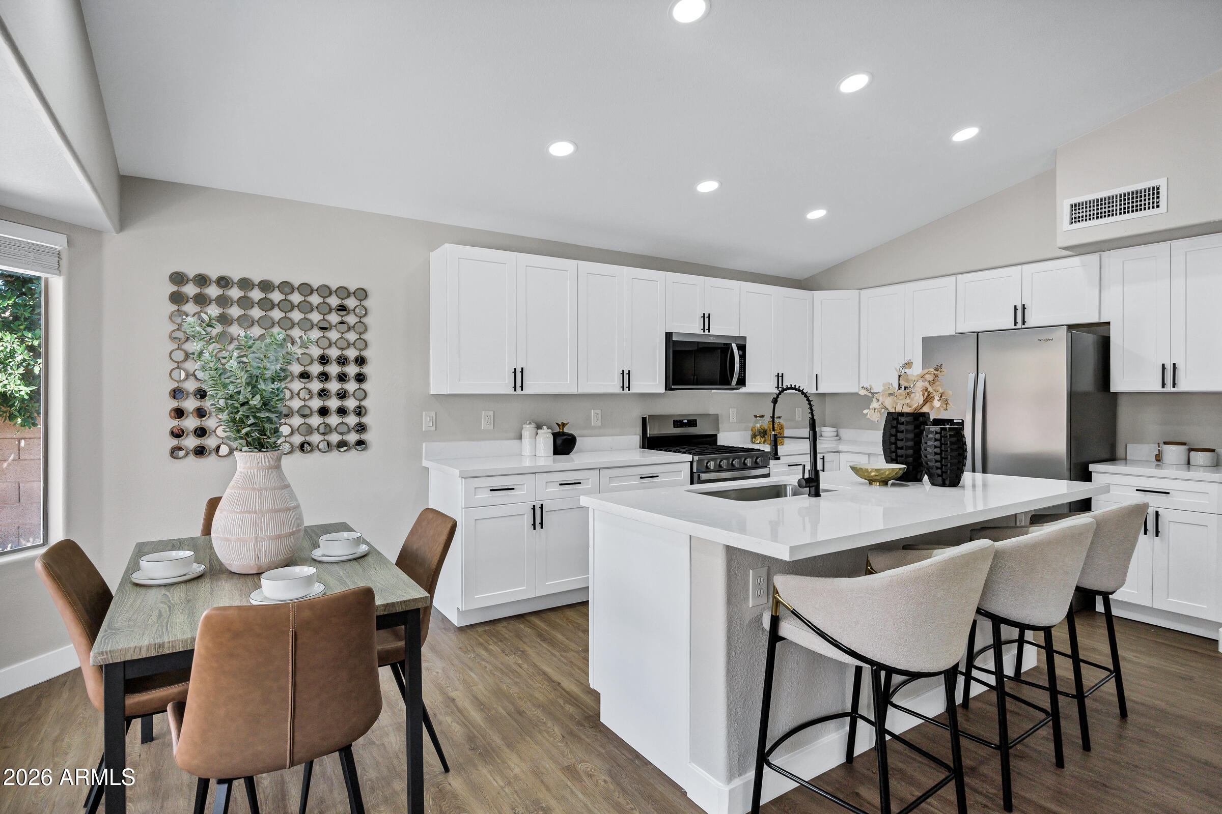 7258 E MEDINA Avenue, Mesa, AZ 85209