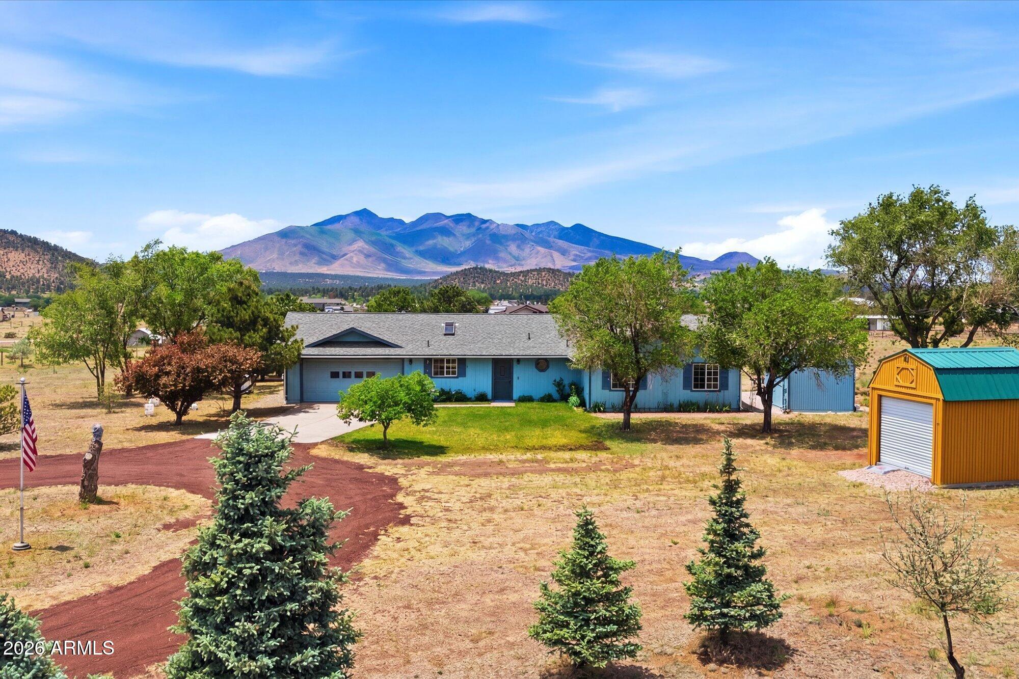 8415 YAKIMA Road, Flagstaff, AZ 86004
