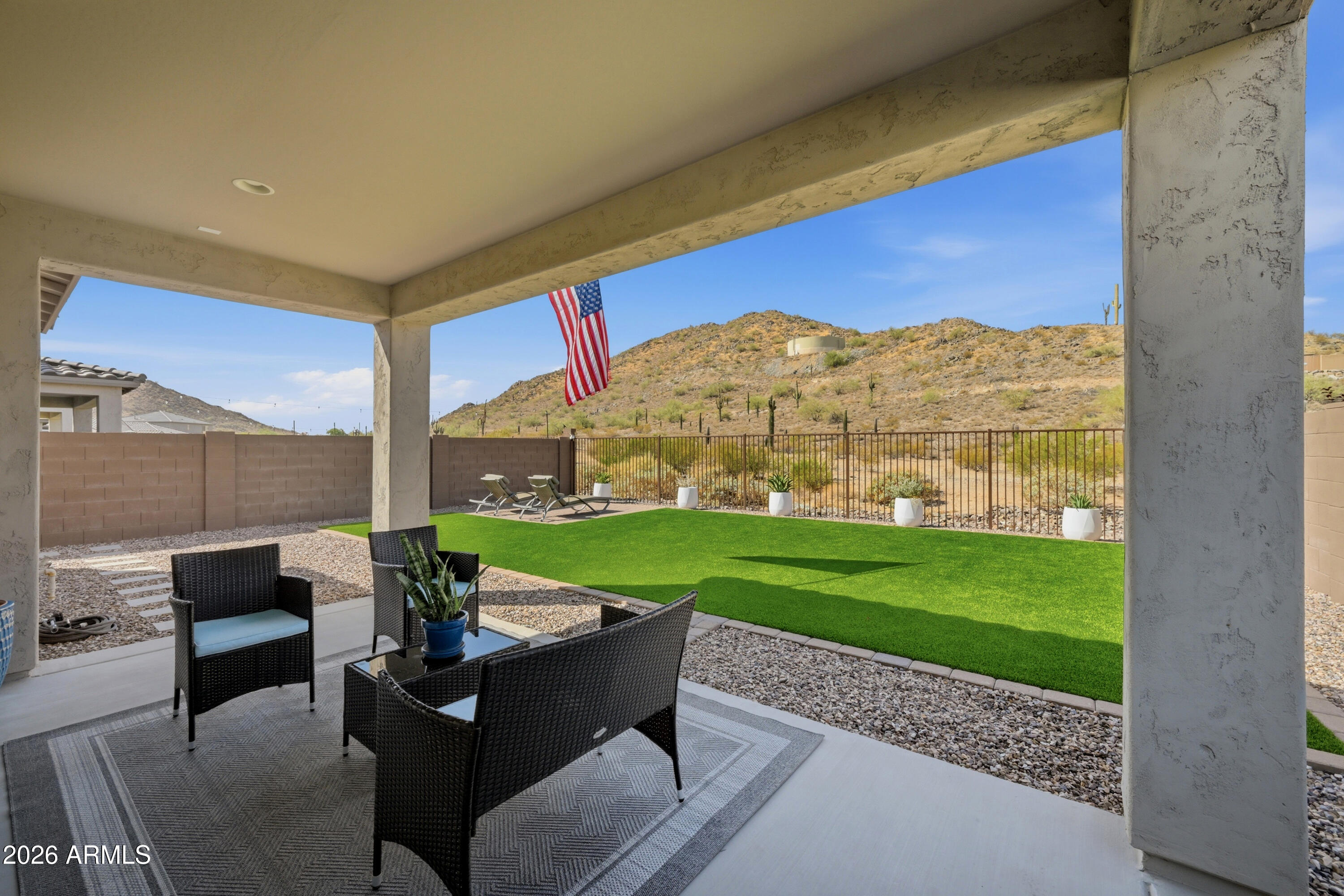 1405 W FLINTLOCK Drive, San Tan Valley, AZ 85144