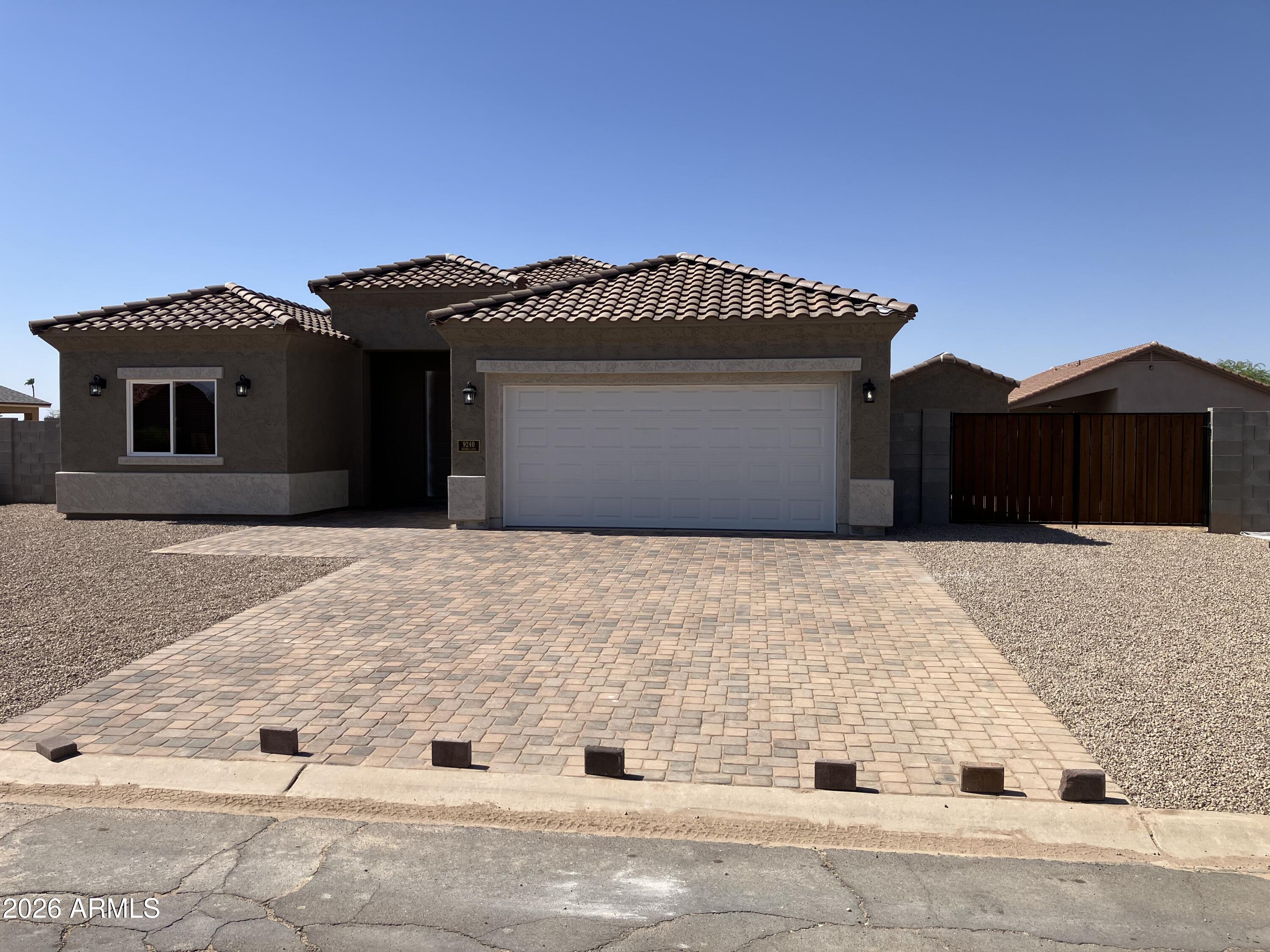9240 W DEBBIE Lane, Arizona City, AZ 85123