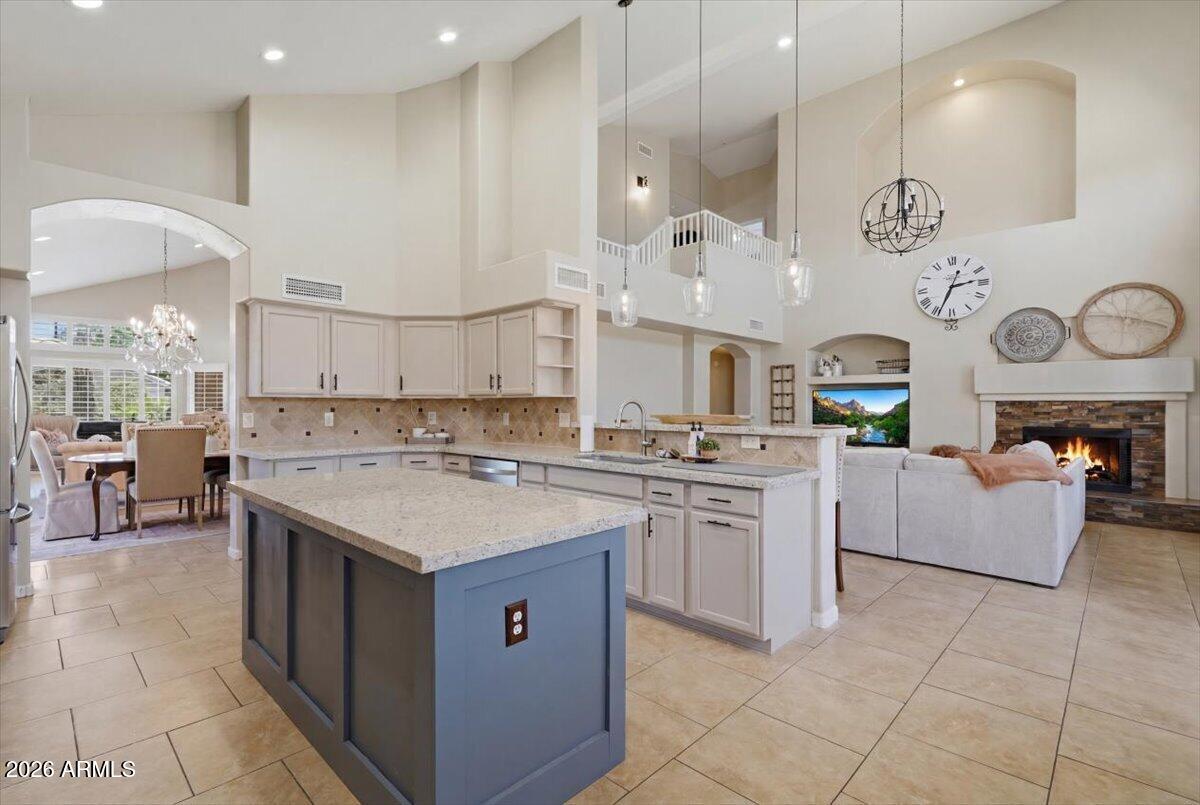 3136 E BROOKWOOD Court, Phoenix, AZ 85048