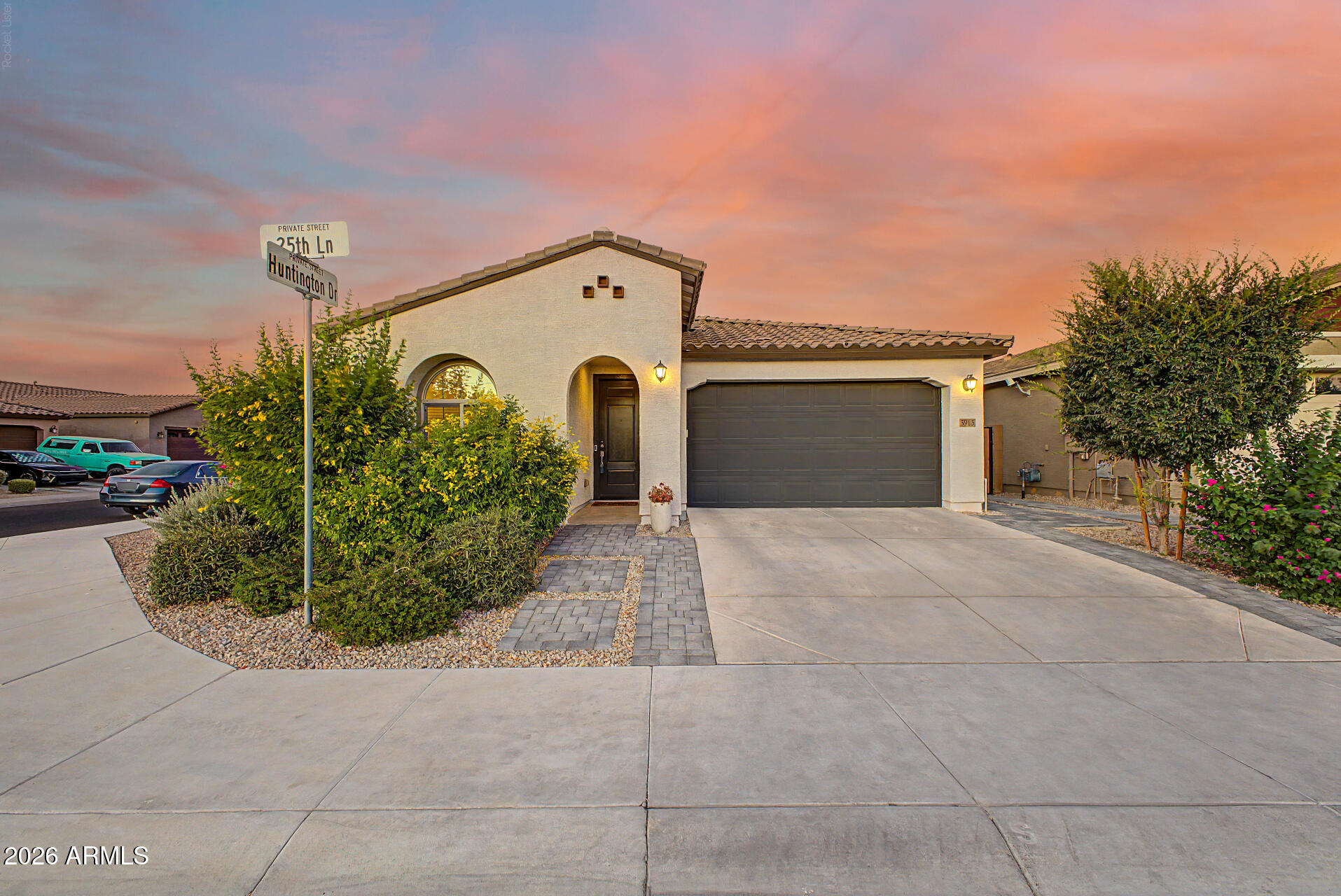 5913 S 25TH Lane, Phoenix, AZ 85041
