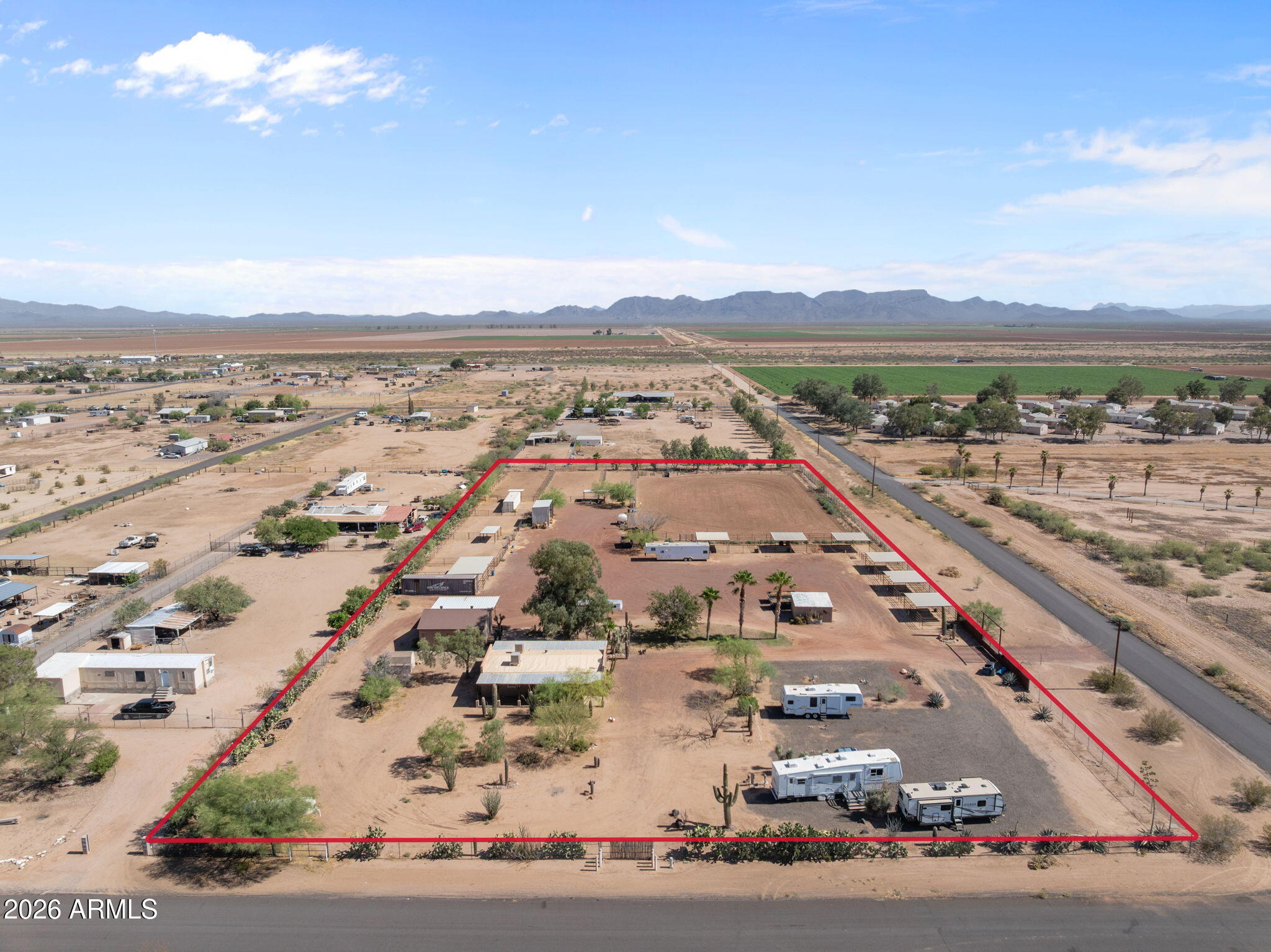 50702 W HECTOR Road, Aguila, AZ 85320