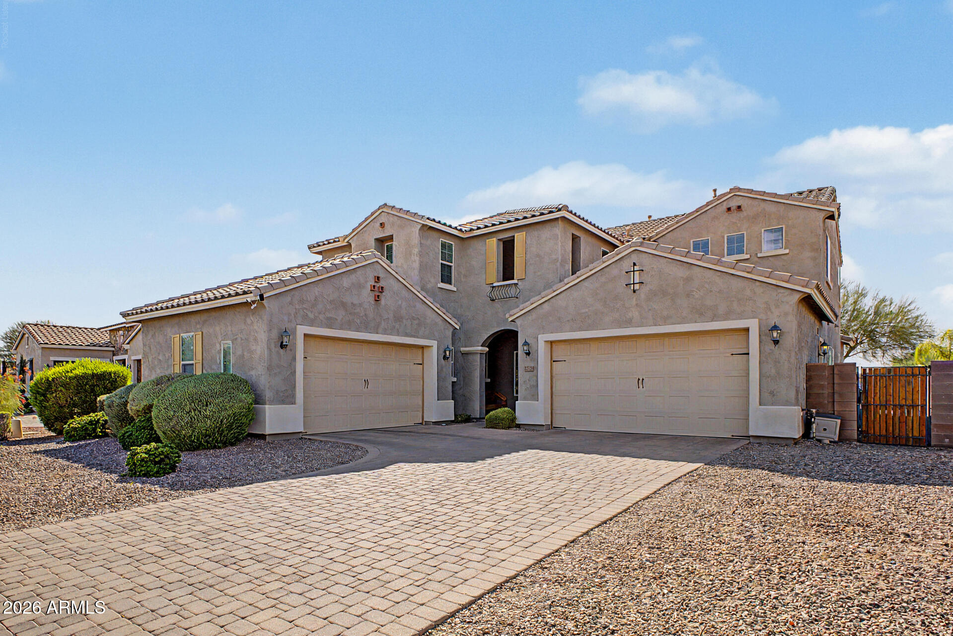 2528 E TOMAHAWK Court, Gilbert, AZ 85298