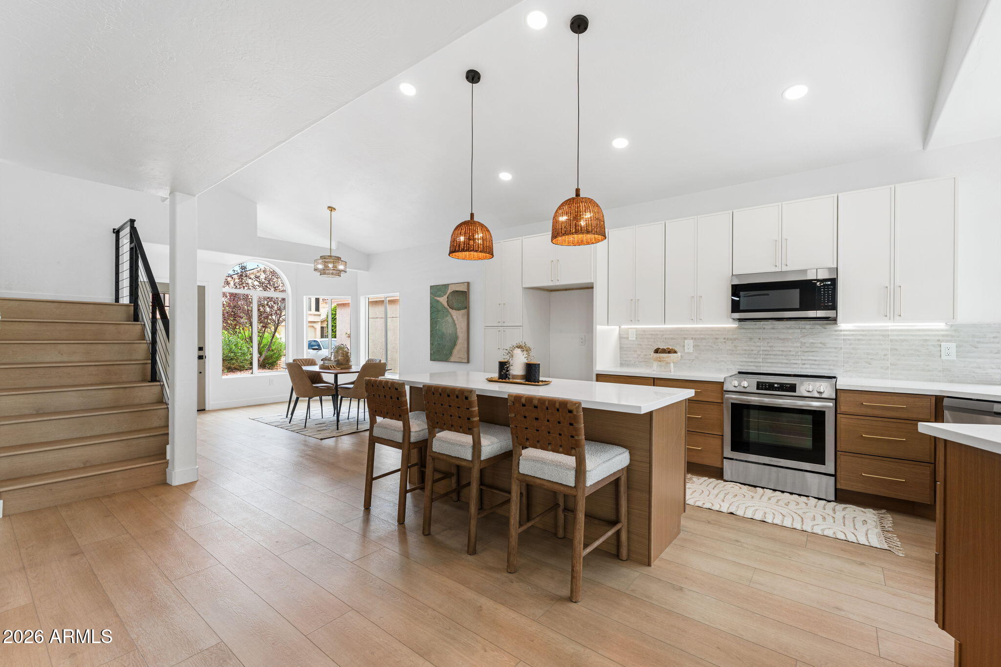 3713 E TARO Lane, Phoenix, AZ 85050