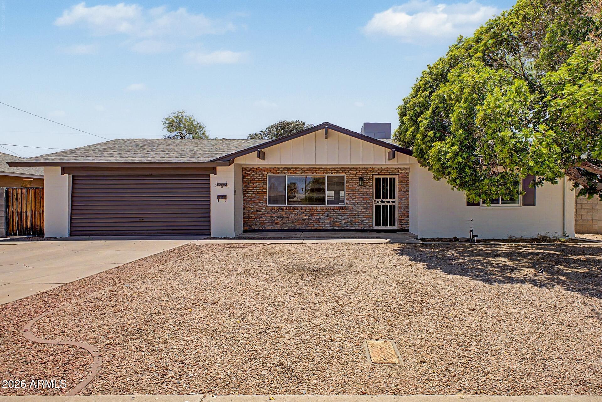 4119 W GOLDEN Lane, Phoenix, AZ 85051