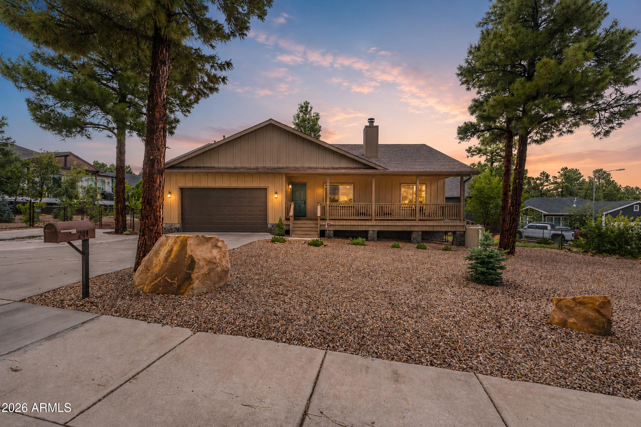 241 W OWENS Street, Show Low, AZ 85901