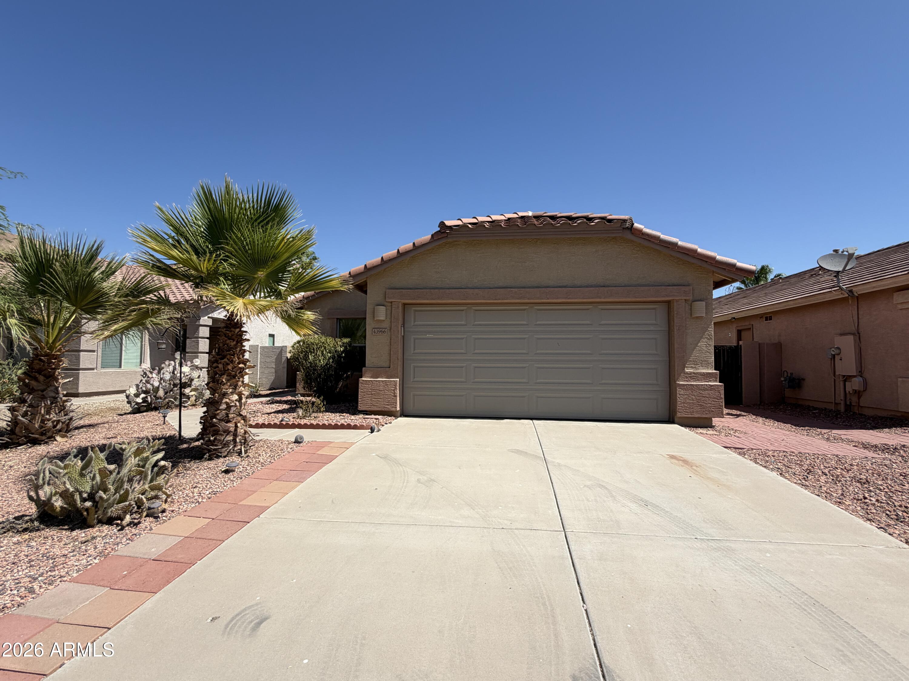 43966 W CYPRESS Lane, Maricopa, AZ 85138