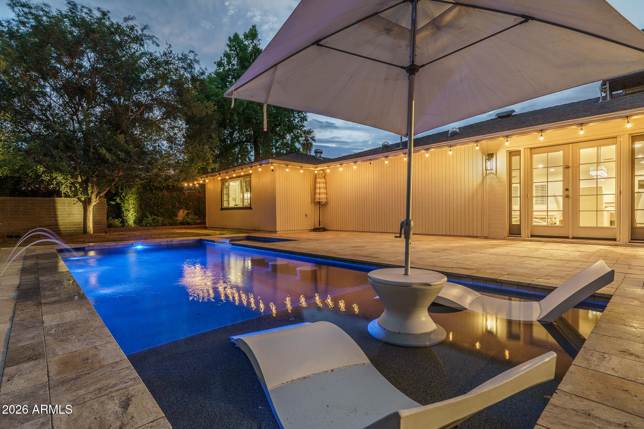 4231 E WELDON Avenue, Phoenix, AZ 85018