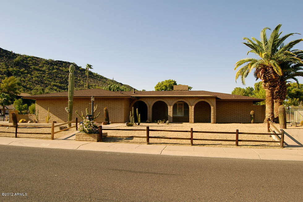 974 W MOON VALLEY Drive, Phoenix, AZ 85023