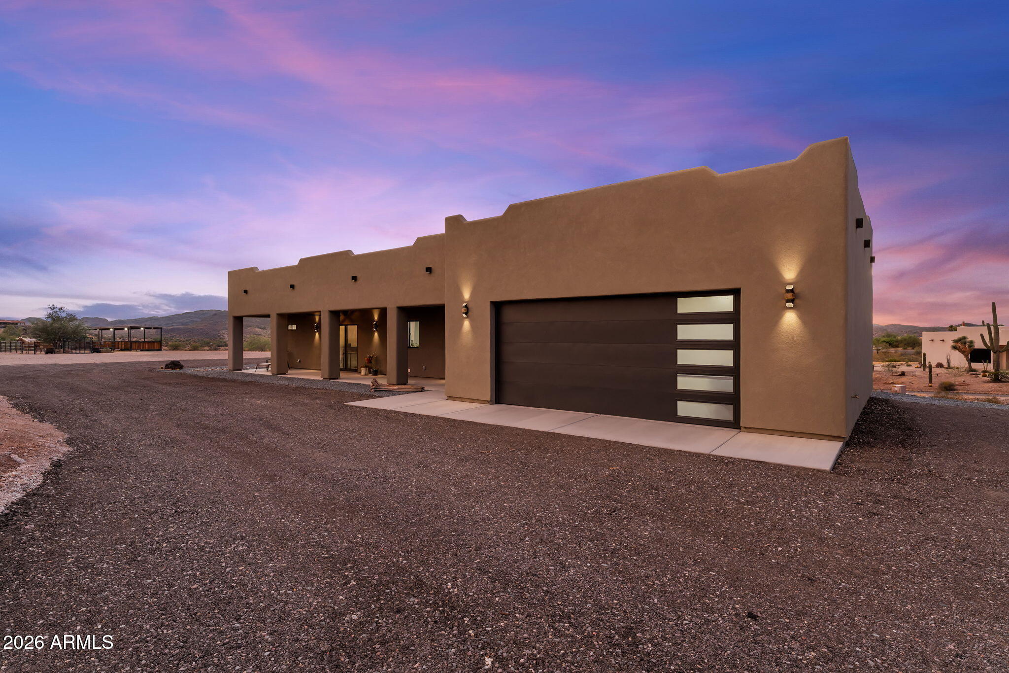 45589 N SAN DOMINGO PEAK Trail, Morristown, AZ 85342