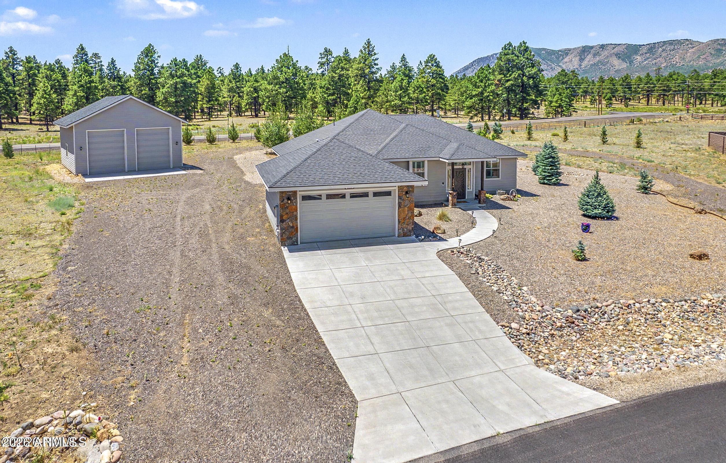10290 Lundin Road, Flagstaff, AZ 86004