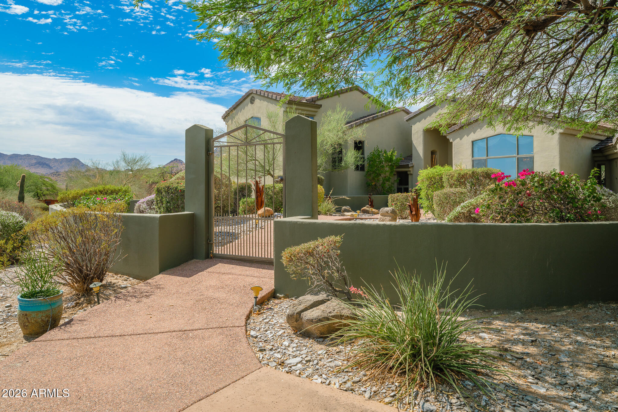 2329 E HATCHER Road, Phoenix, AZ 85028