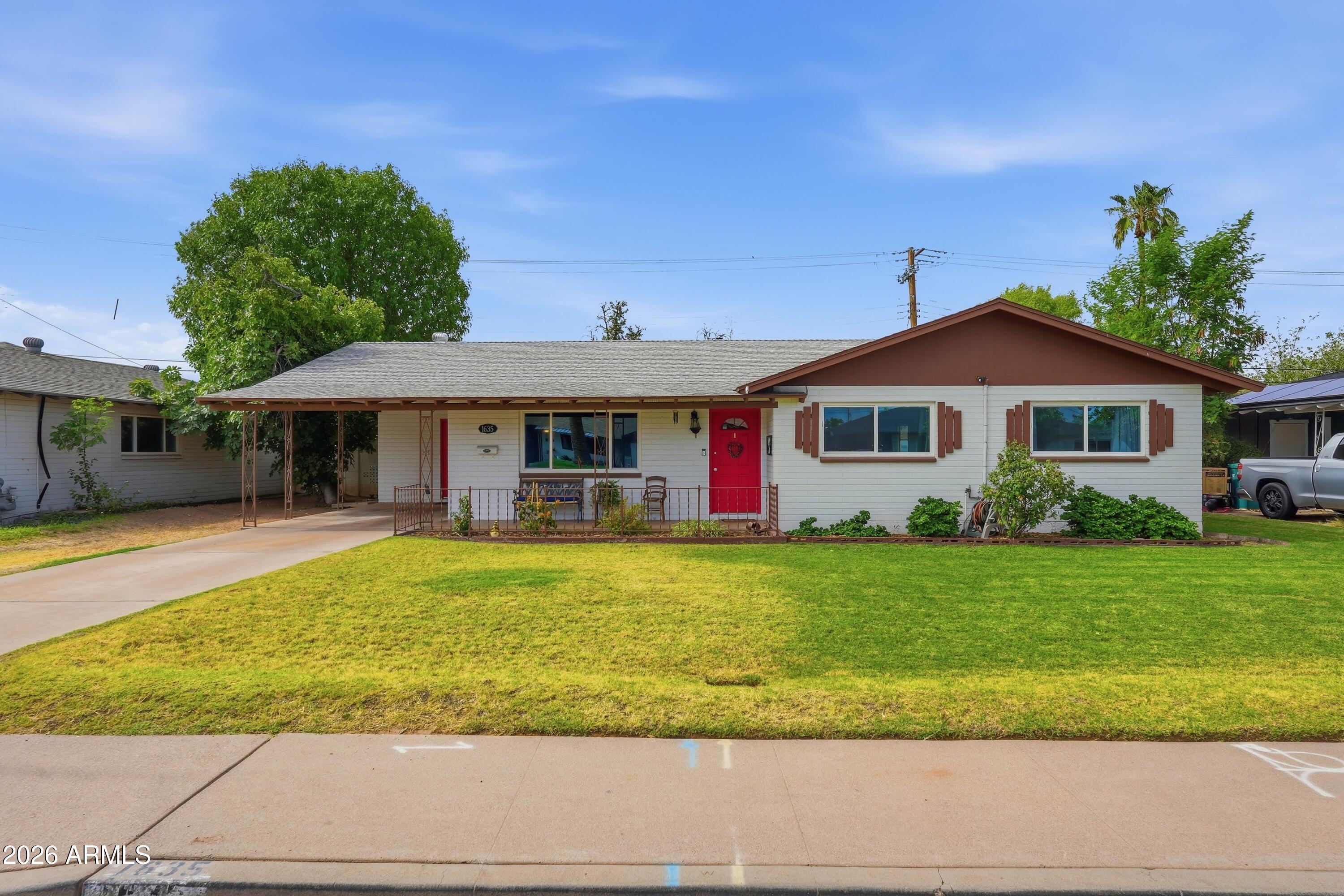 1635 E DANA Avenue, Mesa, AZ 85204