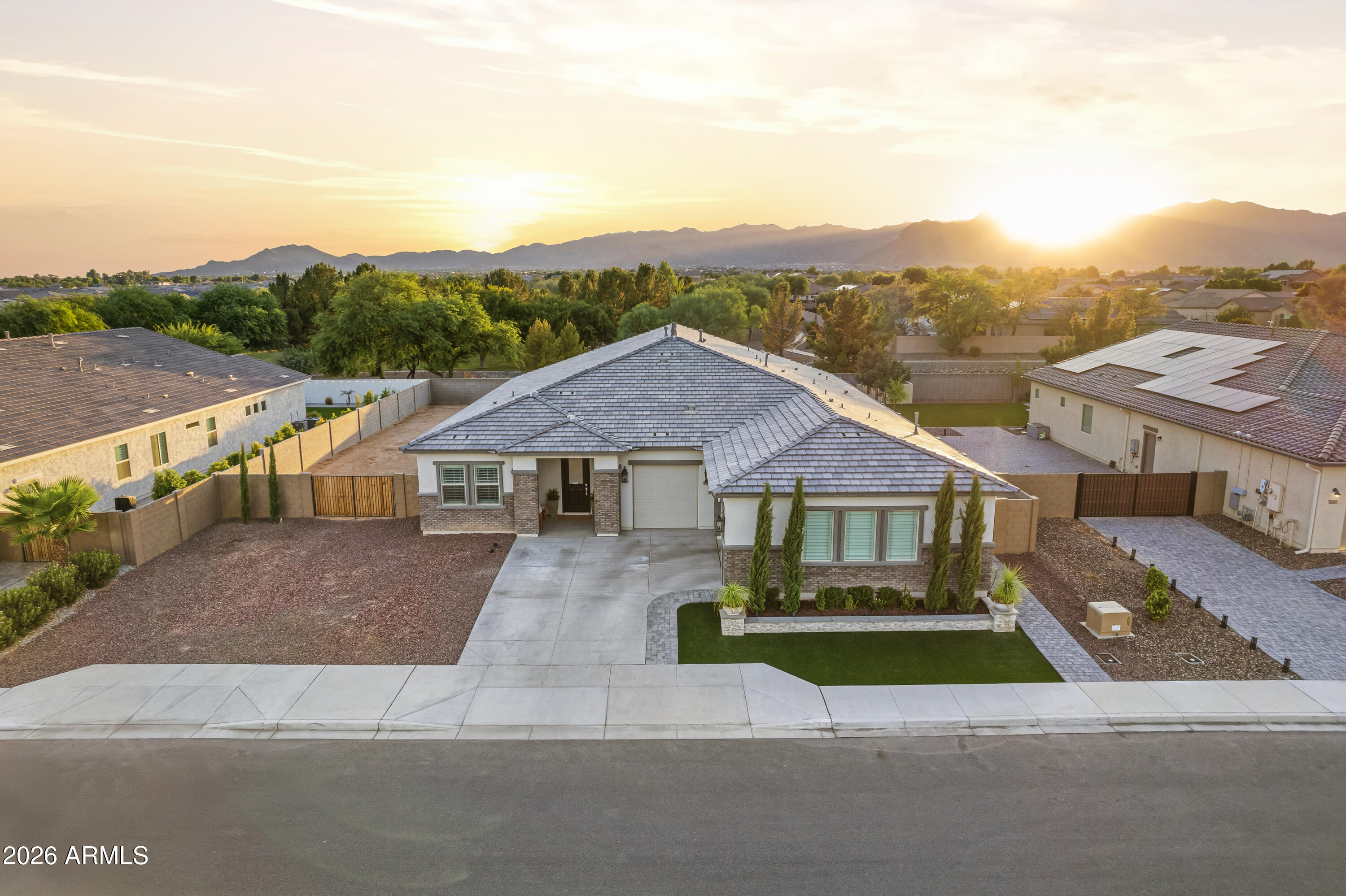 5276 N 182ND Lane, Litchfield Park, AZ 85340