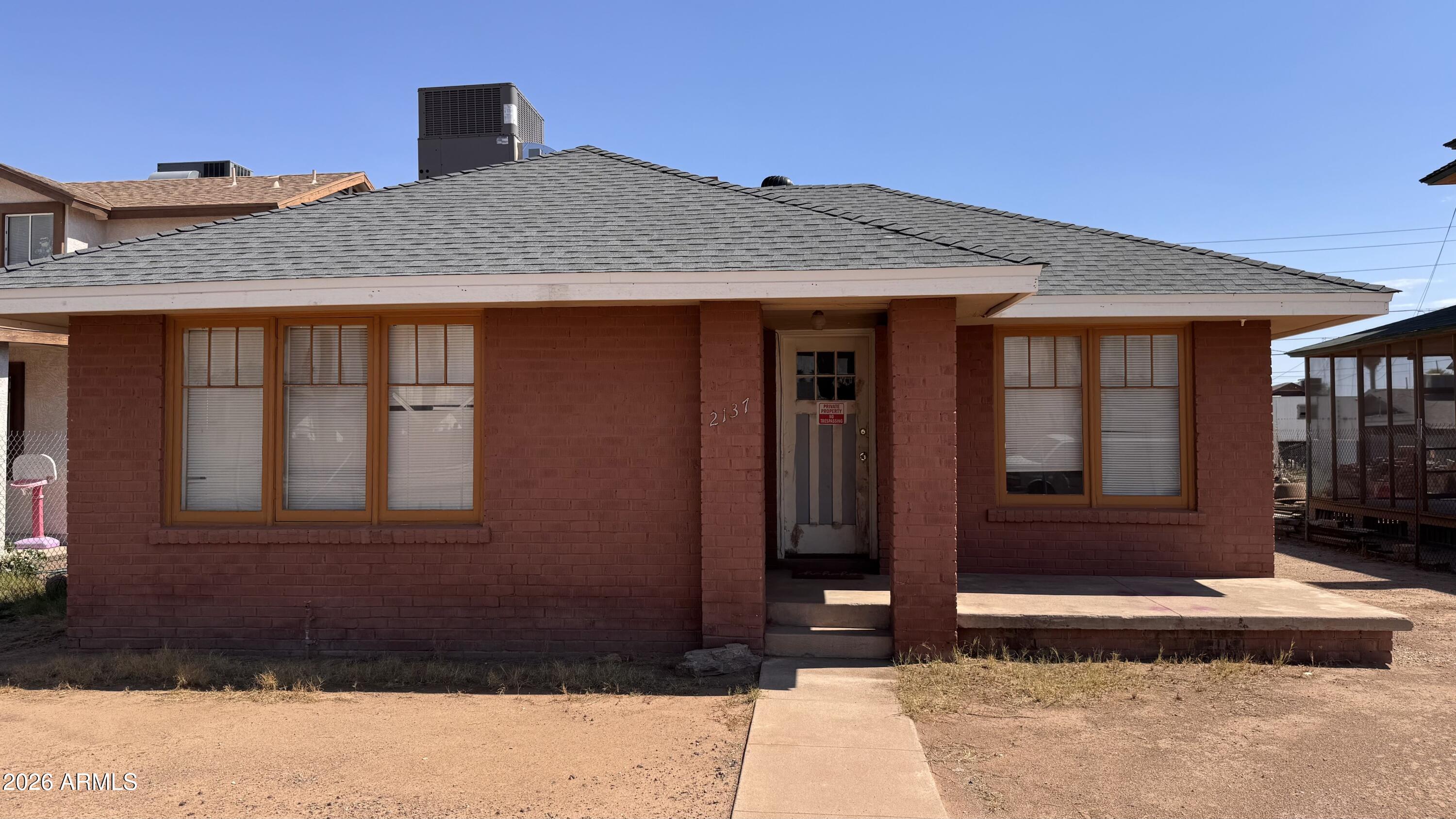 2137 W WASHINGTON Street, Phoenix, AZ 85009
