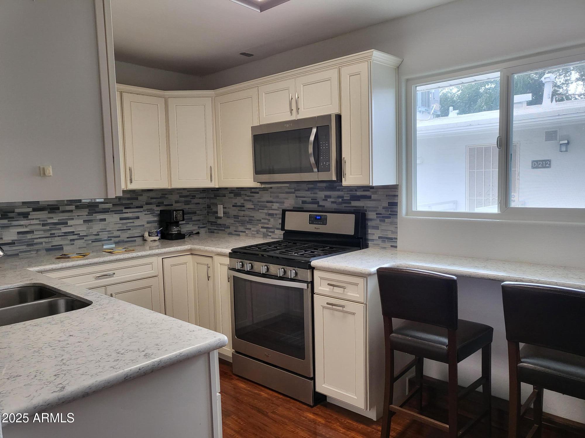 815 N HAYDEN Road D207, Scottsdale, AZ 85257