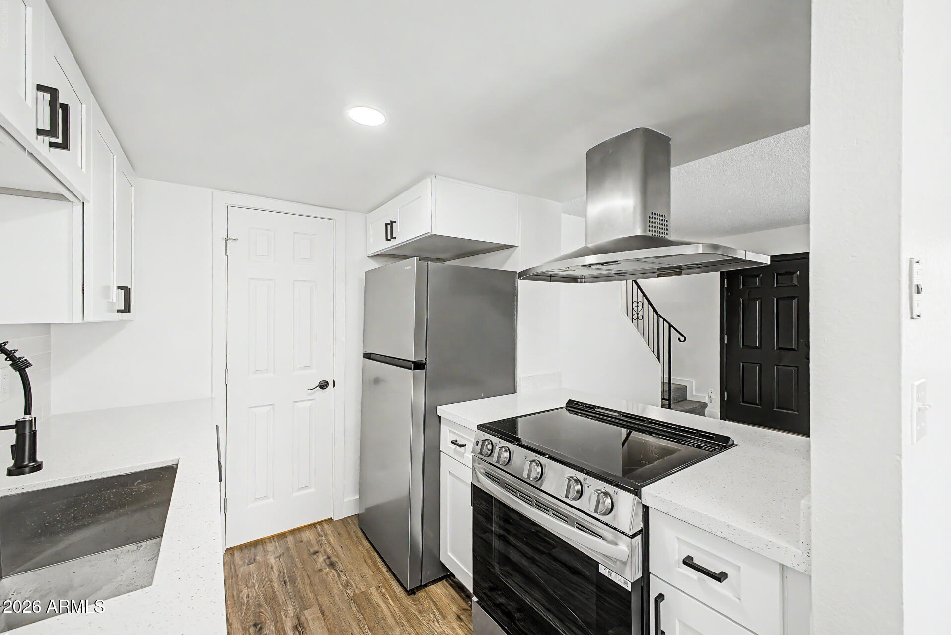 1212 E LAWRENCE Lane, Phoenix, AZ 85020