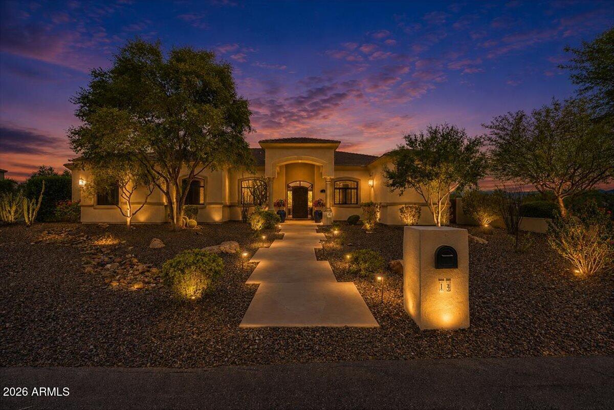 14 W SUMMERSET Drive, Phoenix, AZ 85085