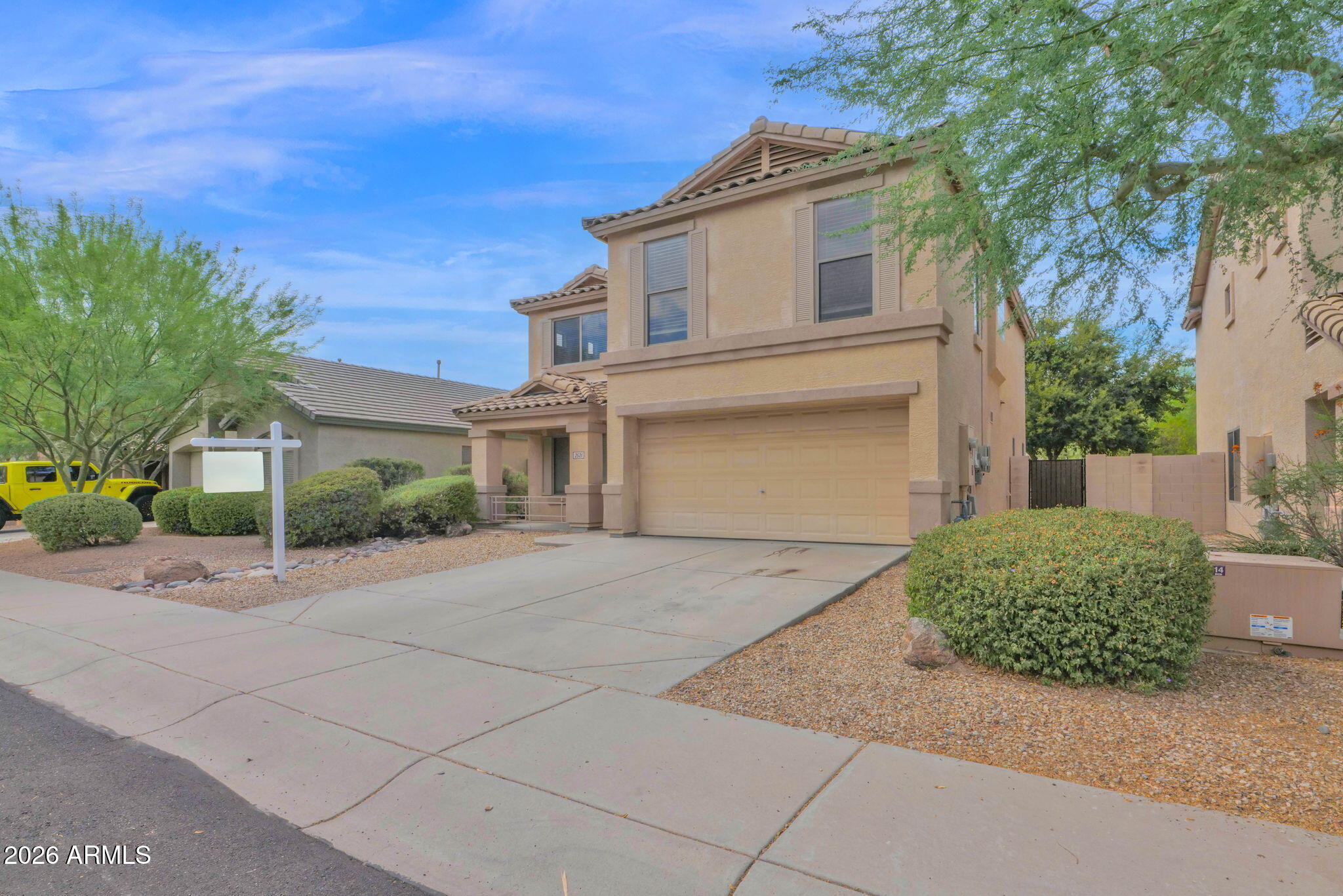 2521 W RED FOX Road, Phoenix, AZ 85085