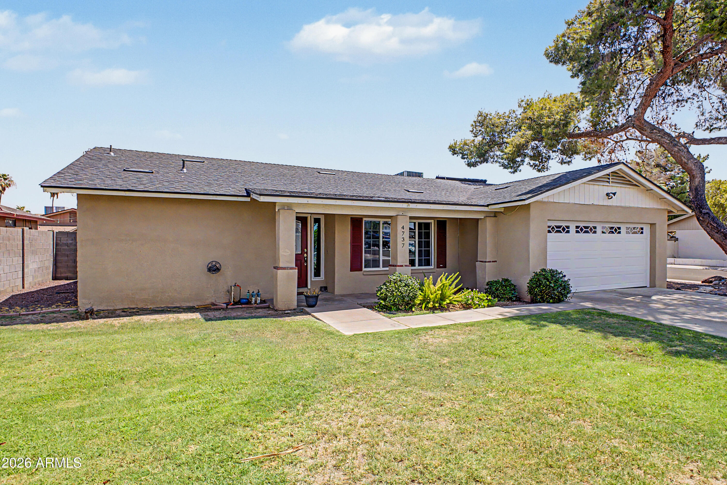 4737 W BERYL Avenue, Glendale, AZ 85302