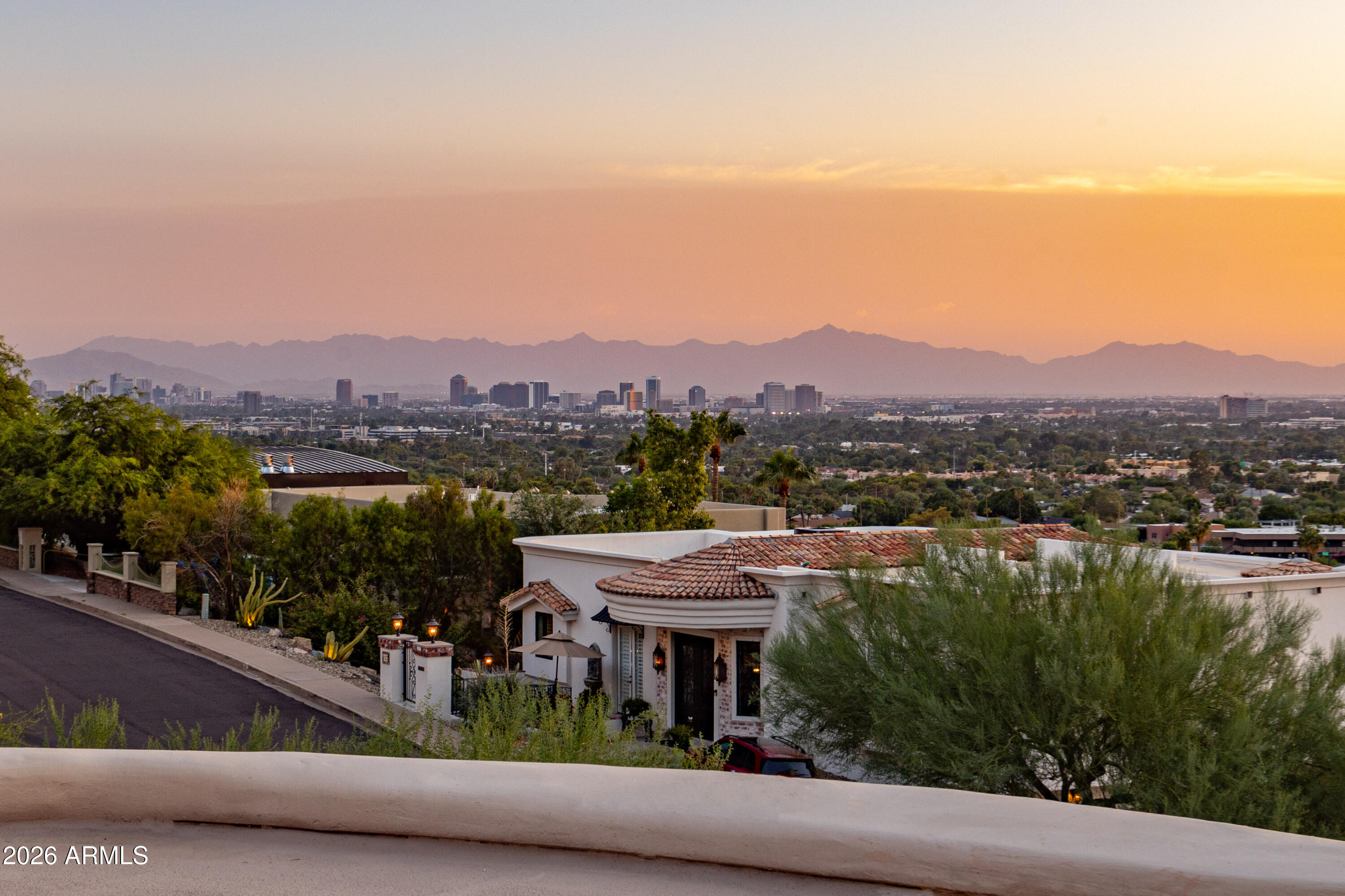 7127 N 23RD Place N, Phoenix, AZ 85020
