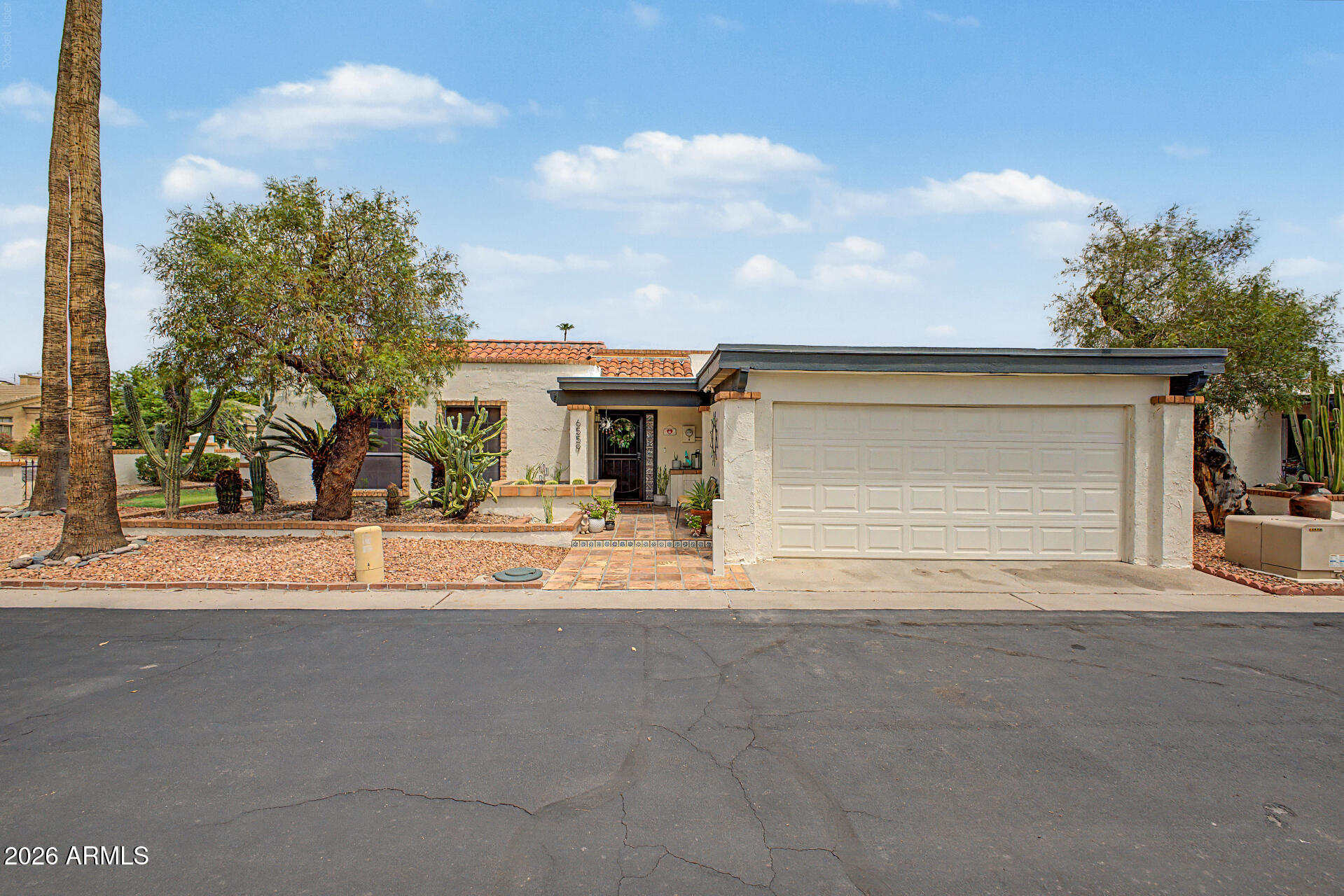 6559 N VILLA MANANA Drive, Phoenix, AZ 85014