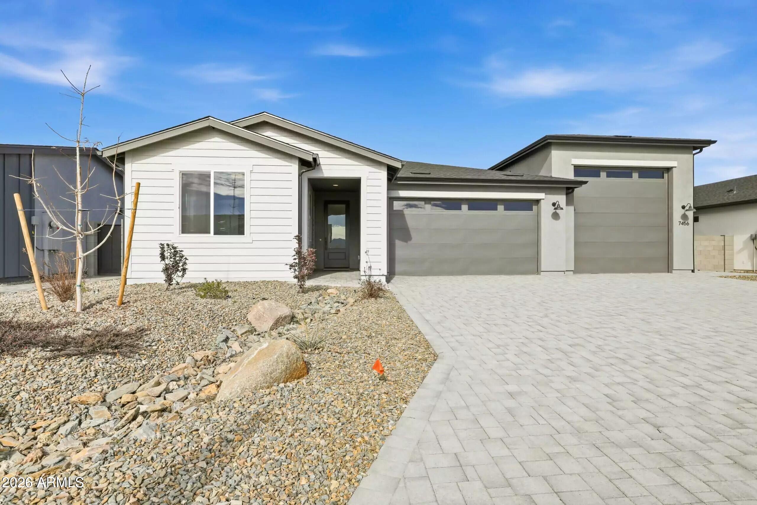 7456 E Louie Lane, Prescott Valley, AZ 86315