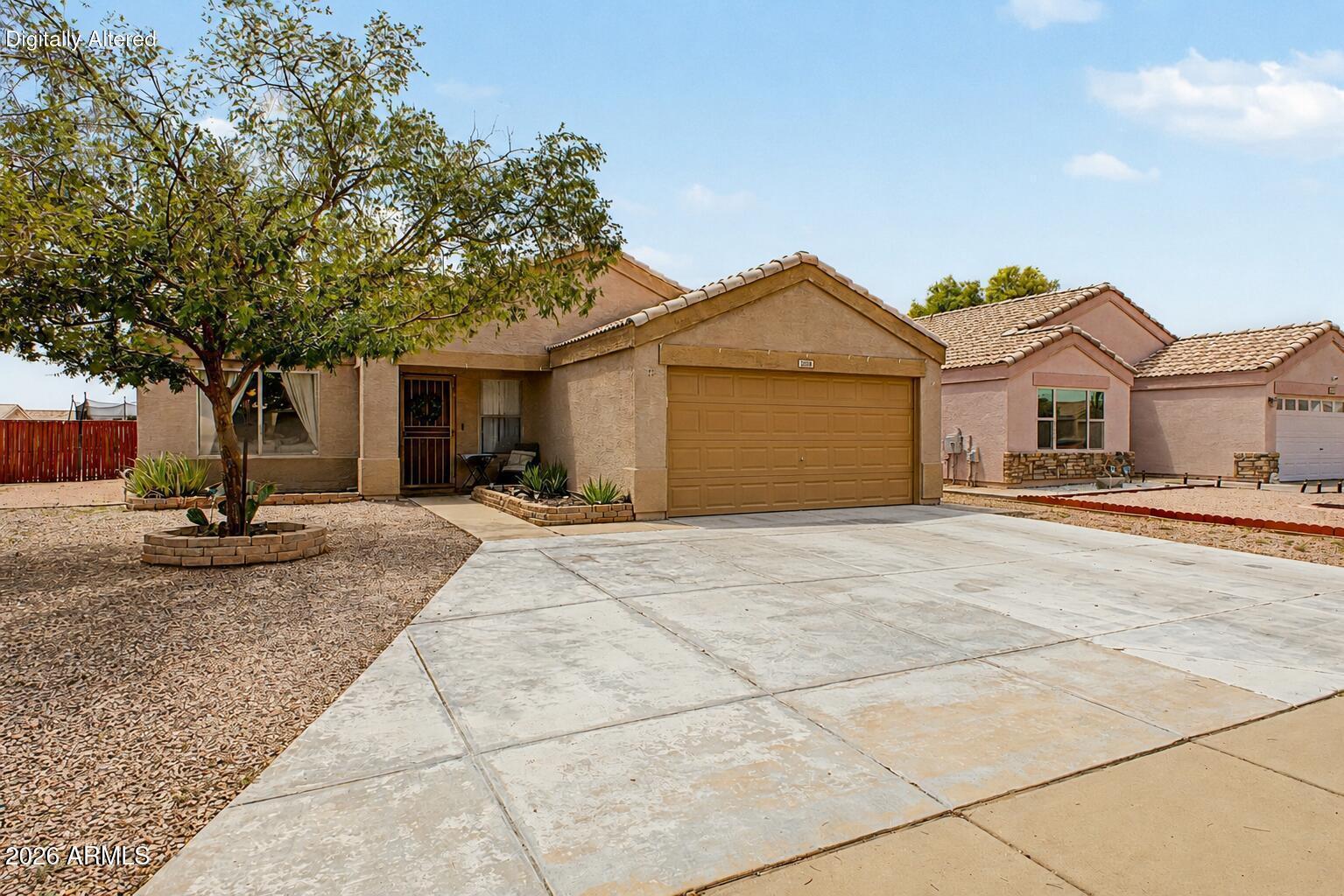 2046 S RENNICK Drive, Apache Junction, AZ 85120