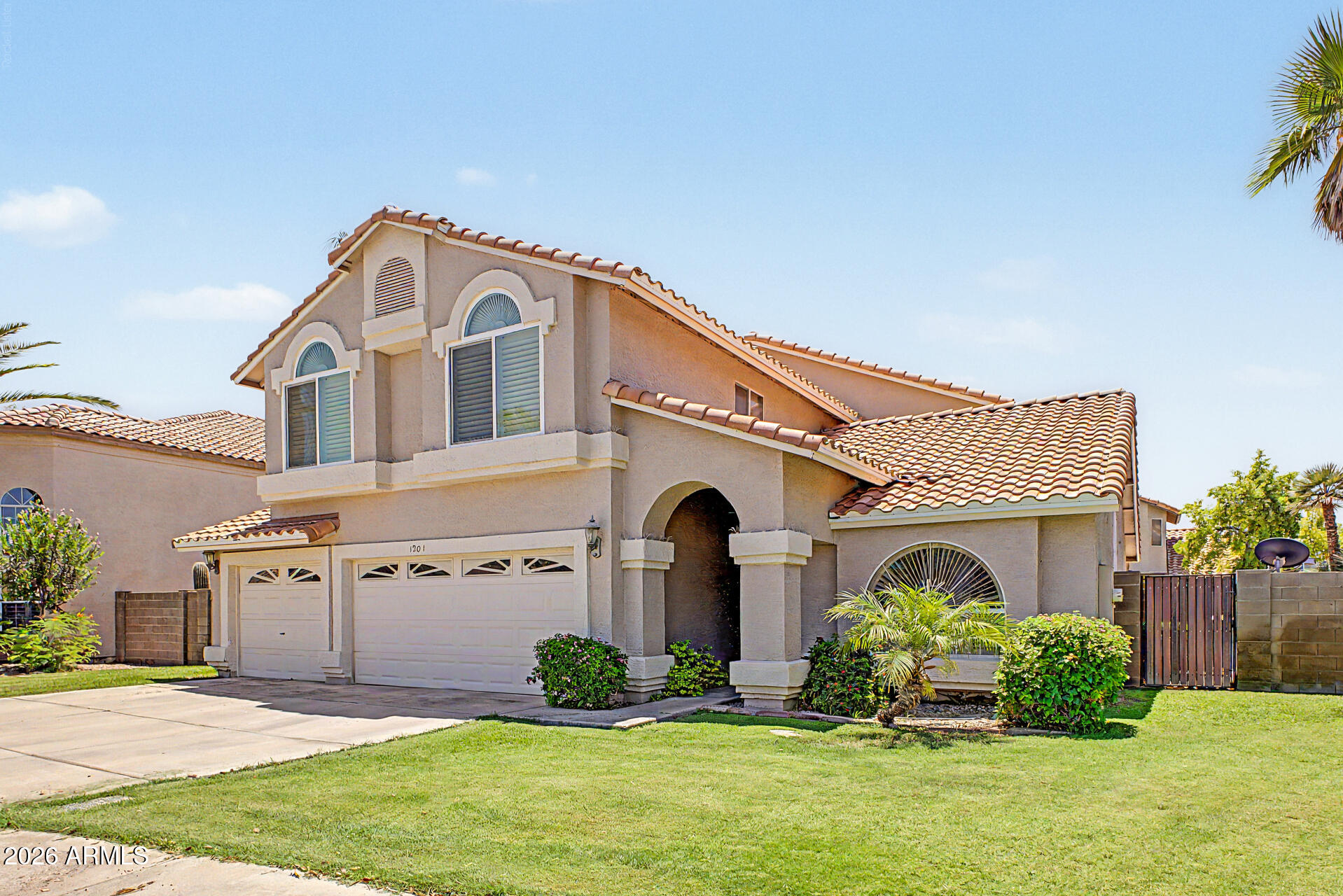 1201 E SEAHORSE Lane, Gilbert, AZ 85234
