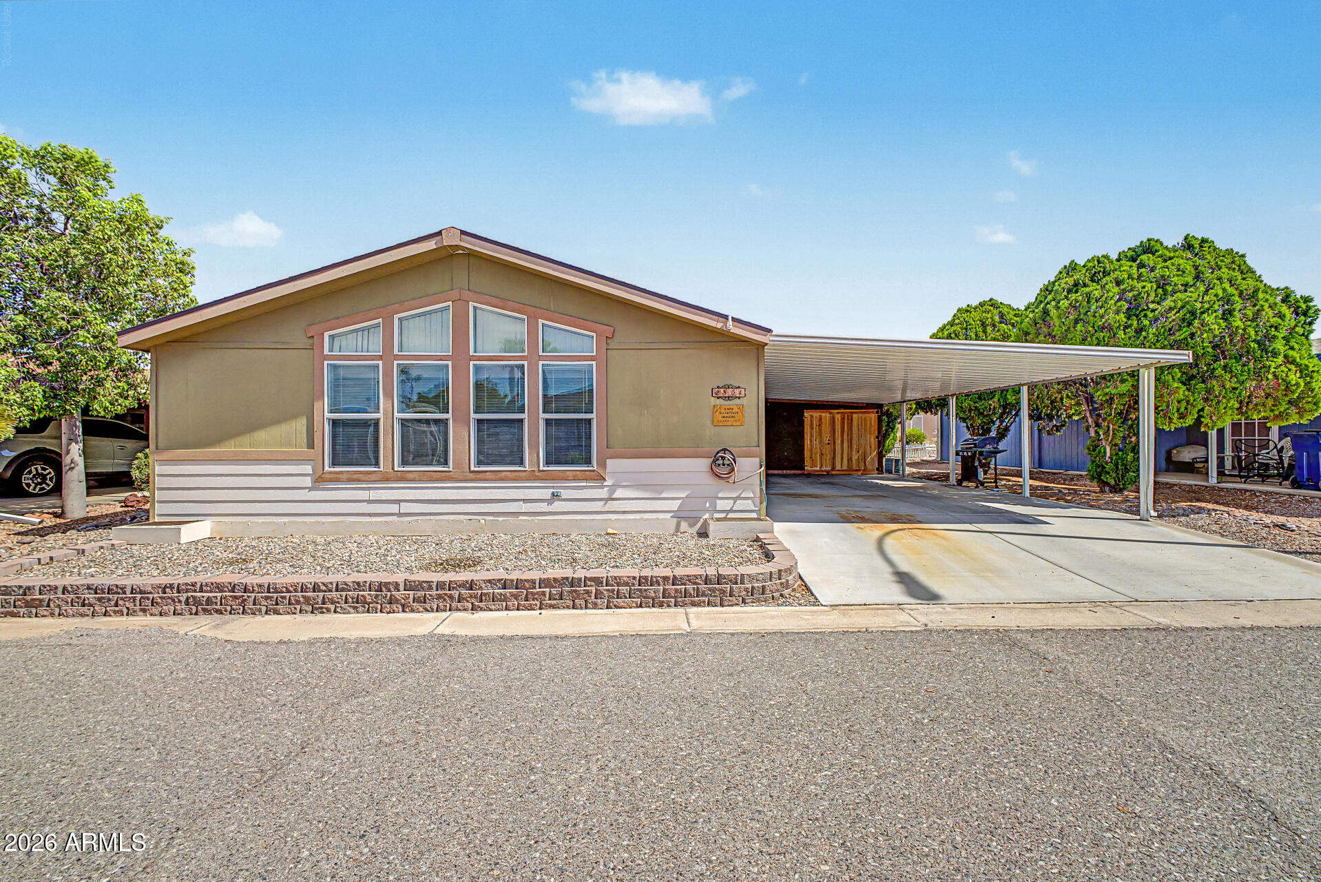 2208 W BASELINE Avenue 86, Apache Junction, AZ 85120