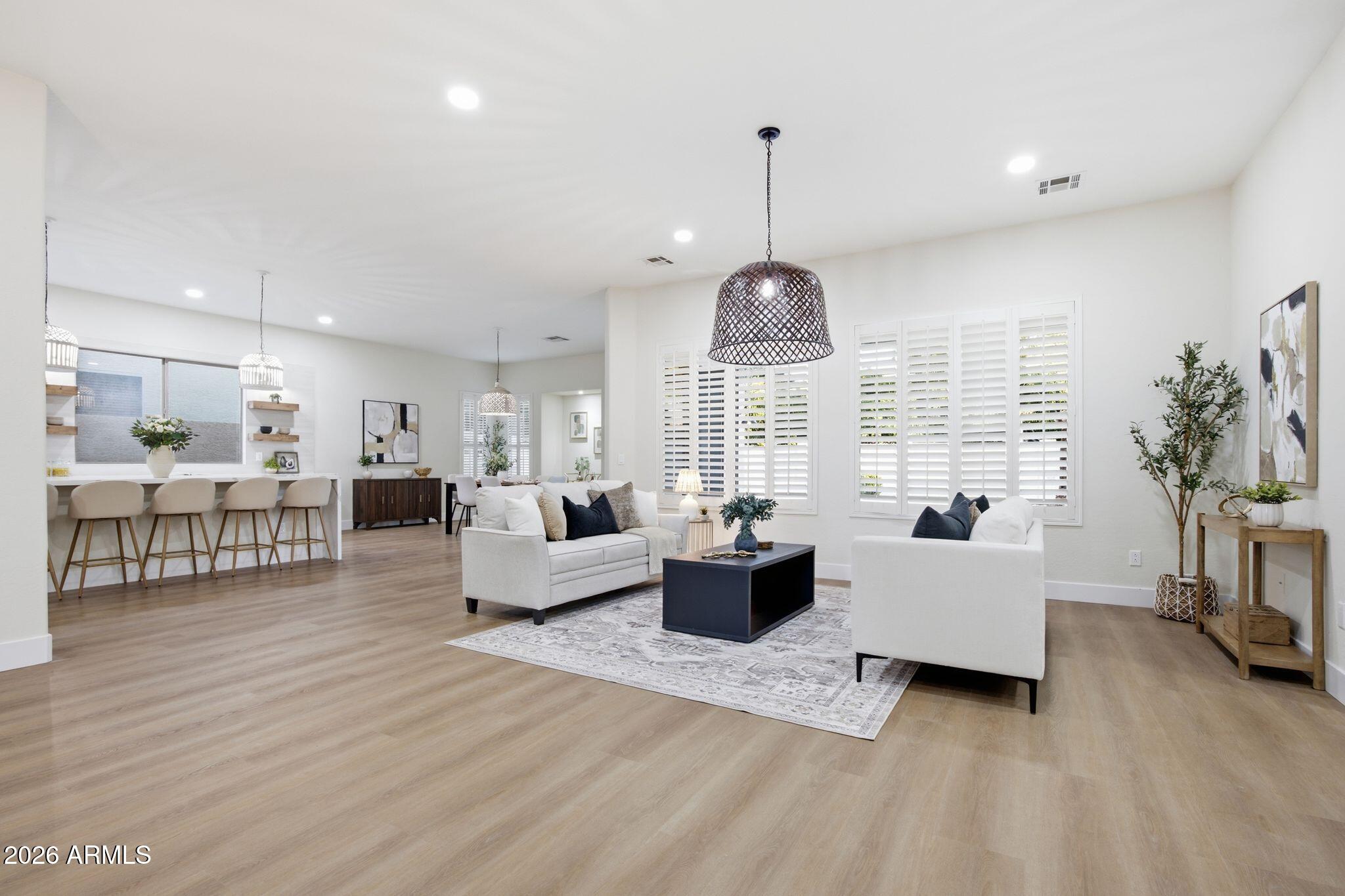 1645 E ORANGEWOOD Street, Gilbert, AZ 85296