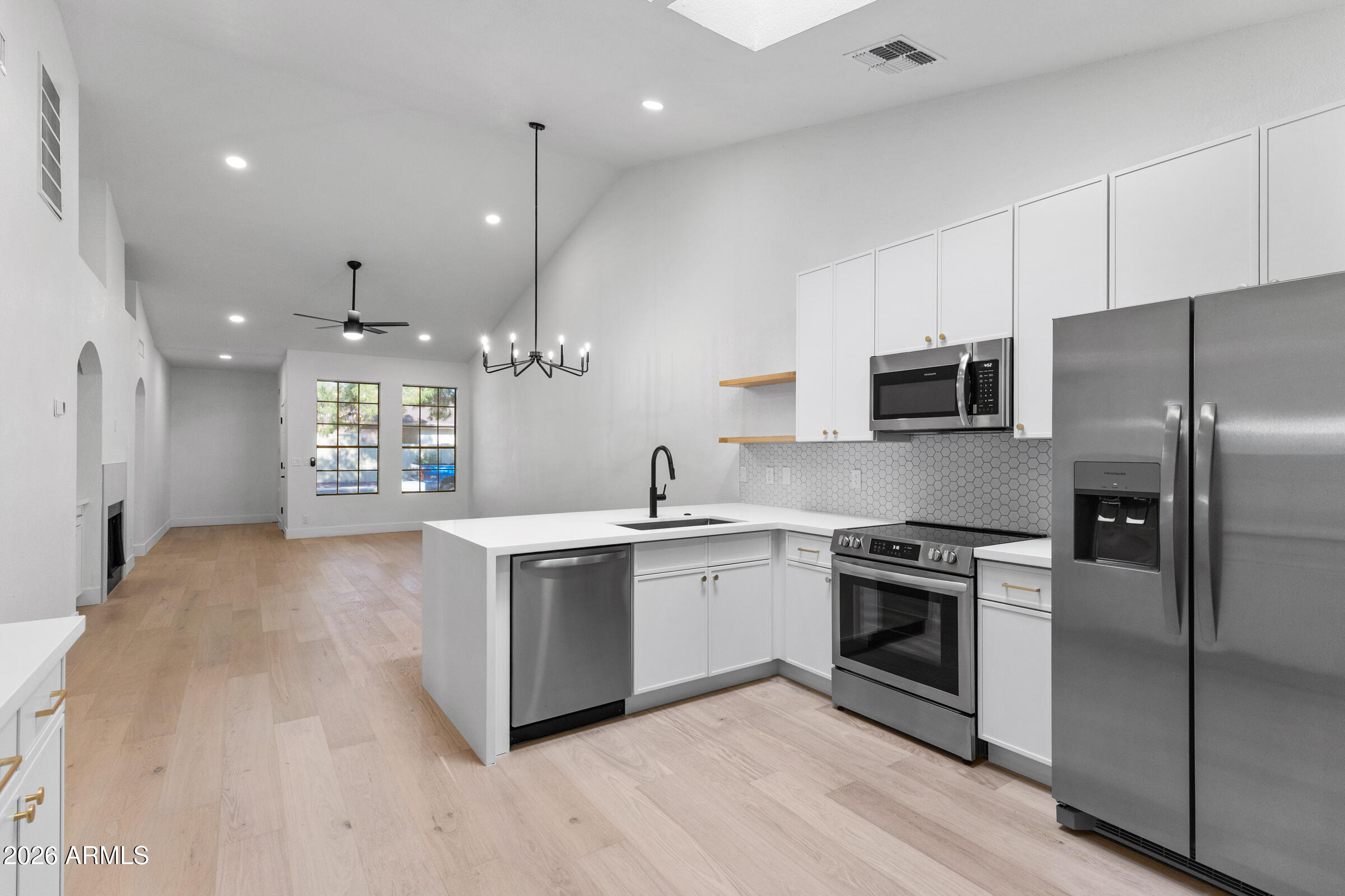 48 N Colonial Drive, Gilbert, AZ 85234