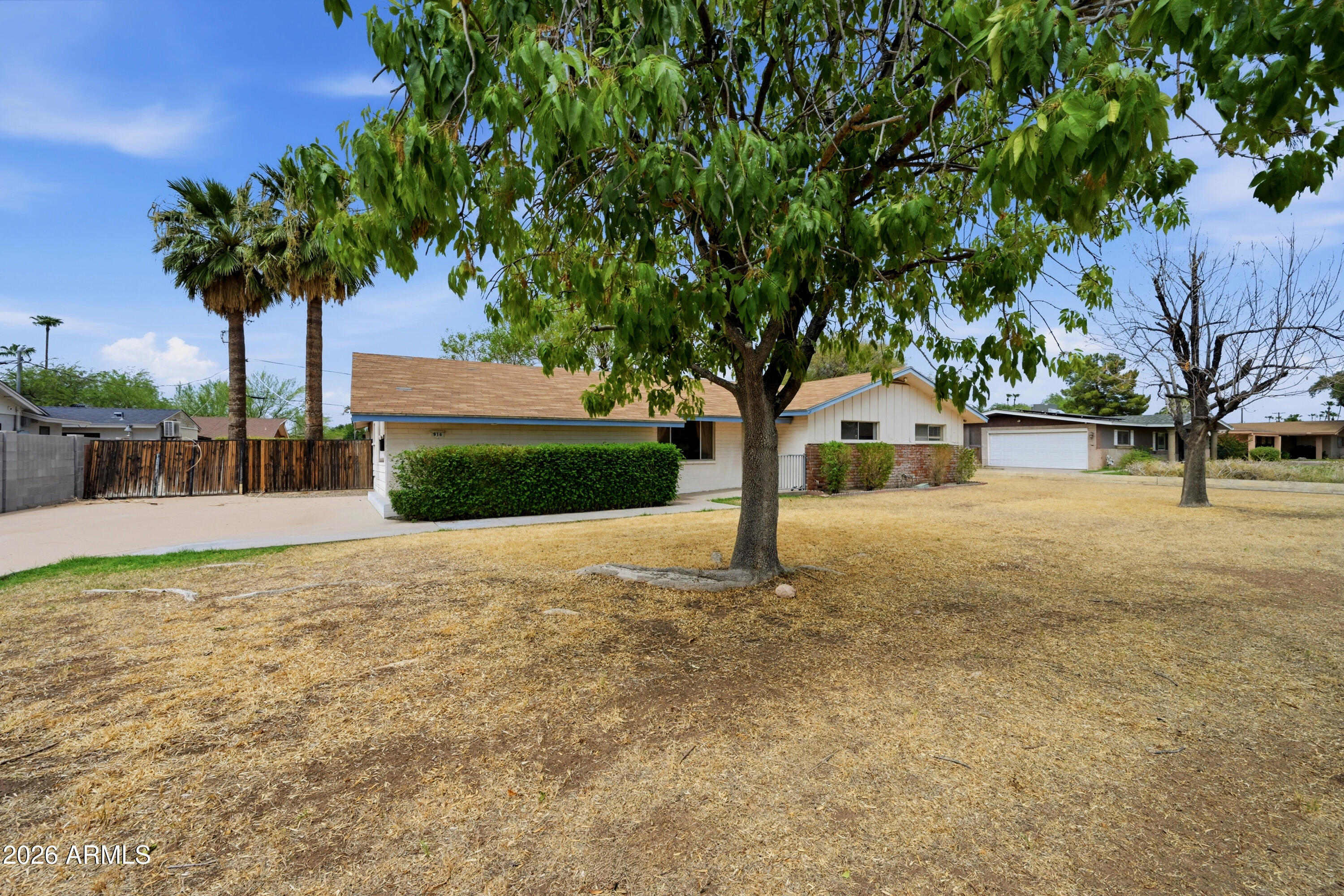 914 W 11TH Place, Mesa, AZ 85201