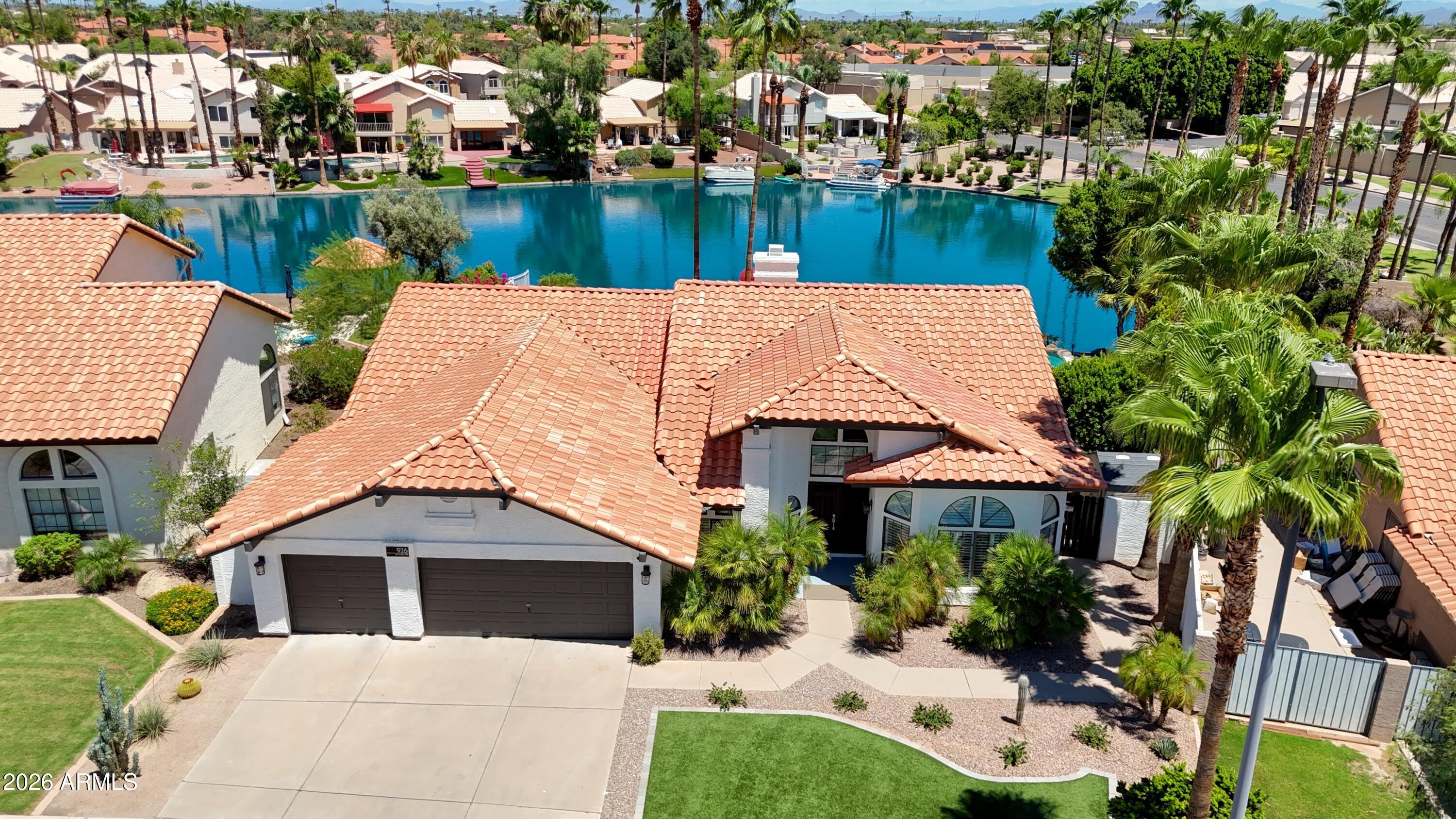 926 W COAST Drive, Gilbert, AZ 85233