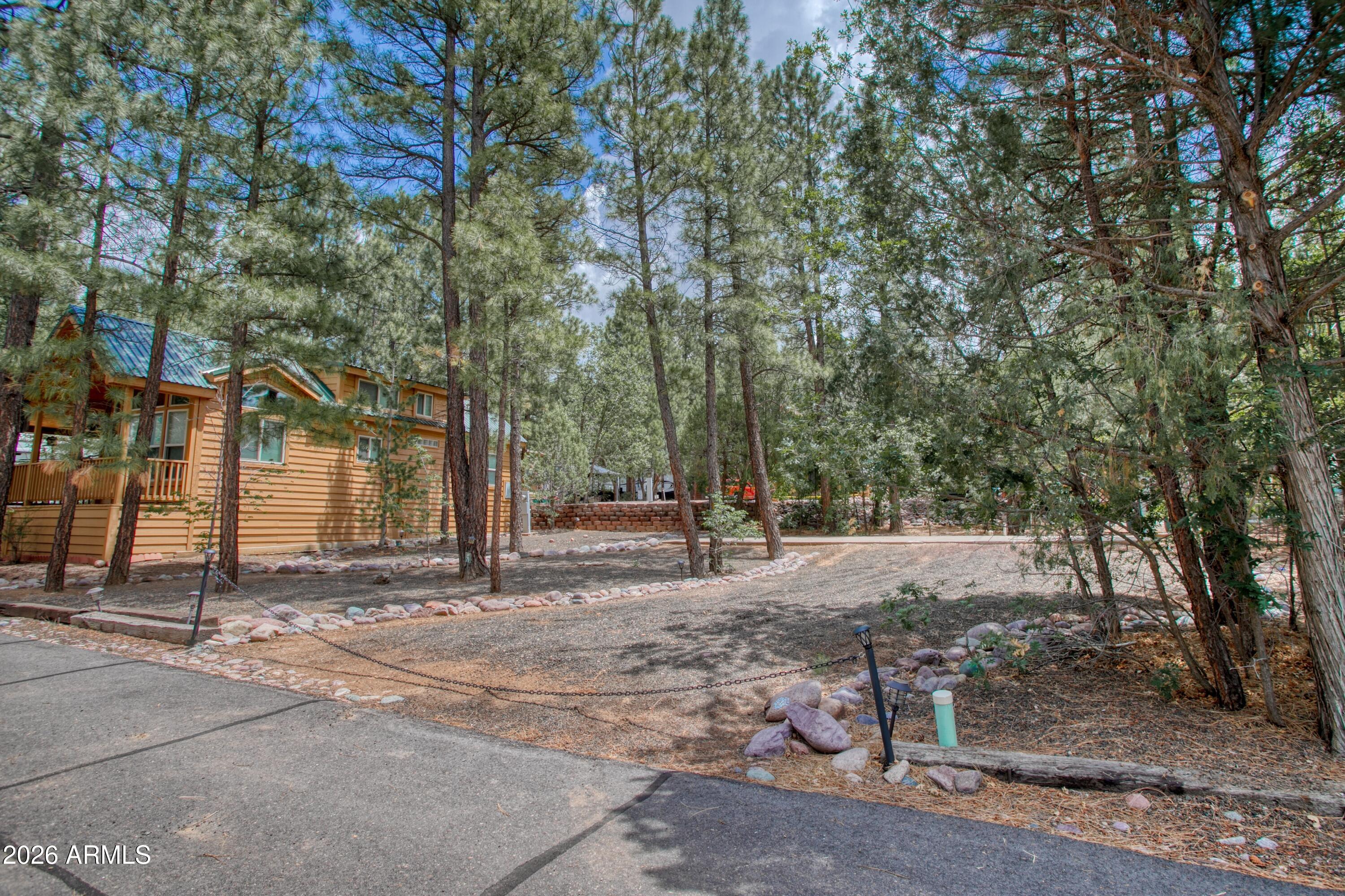 2191 E HANGING TREE Trail 79, Show Low, AZ 85901